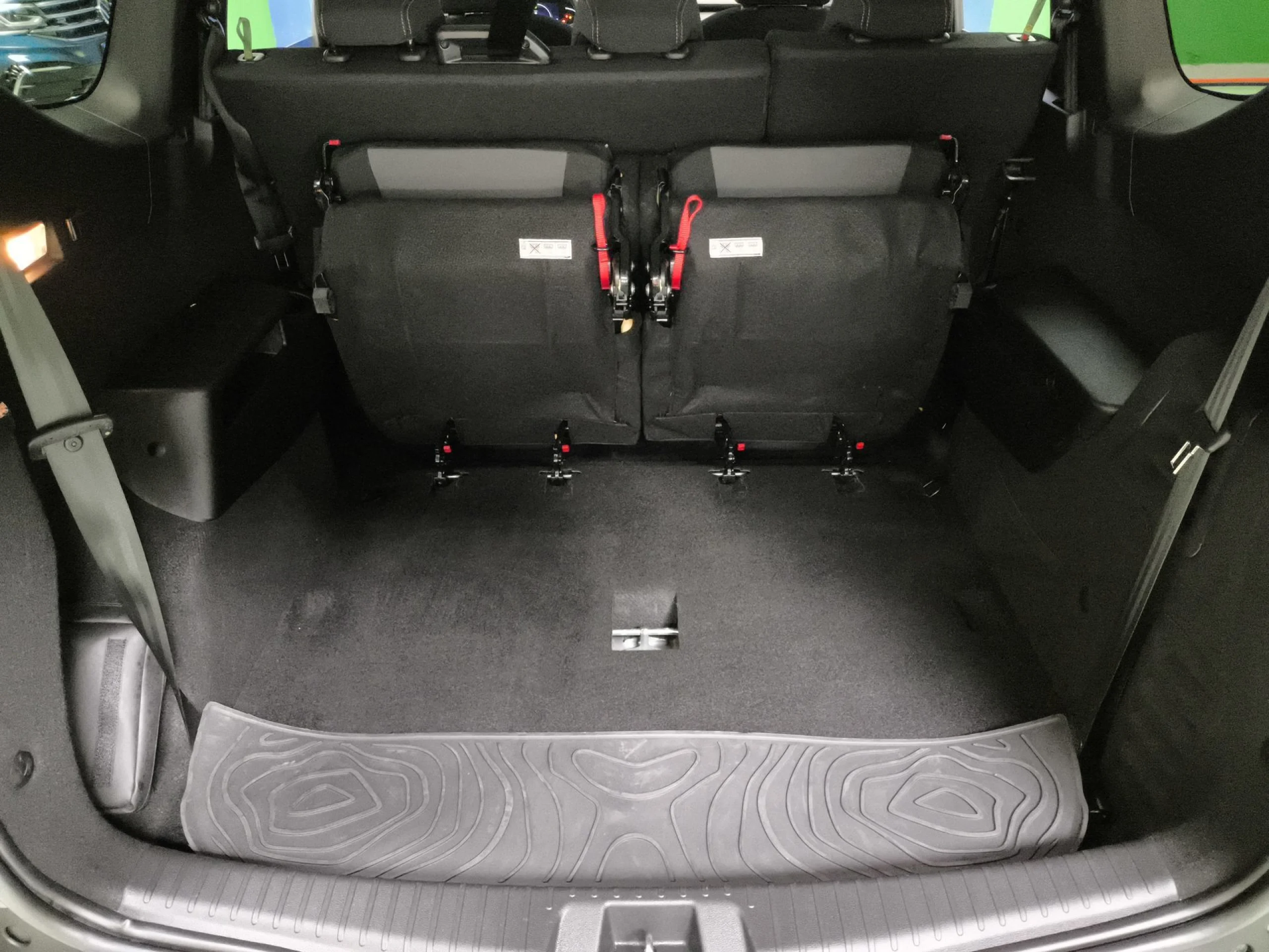Dacia Jogger 1.6 Hybrid Extreme 104 kW (140 CV) - Foto 27