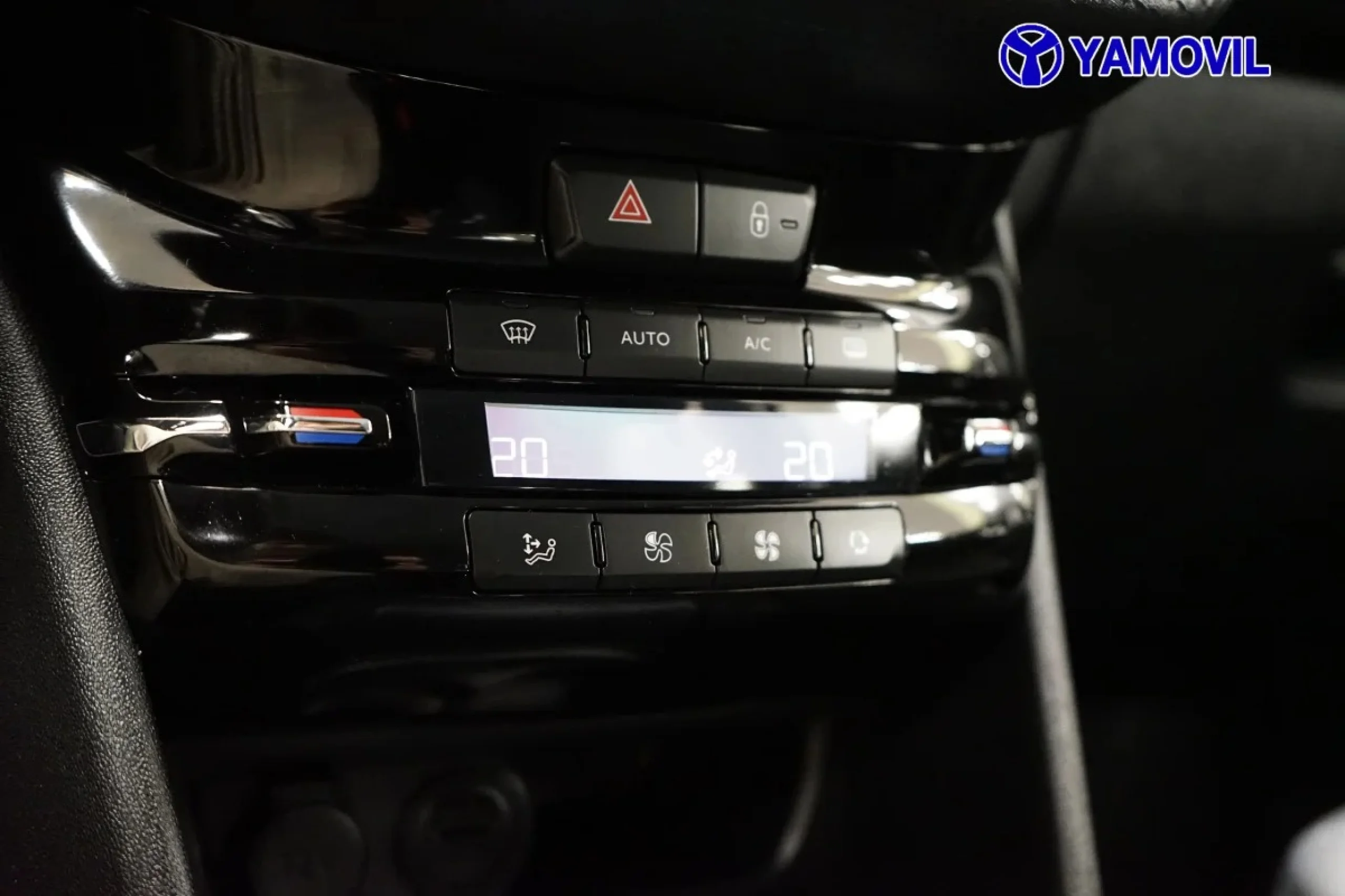 Peugeot 208 PureTech 110 SANDS Tech Edition 81 kW (110 CV) - Foto 26