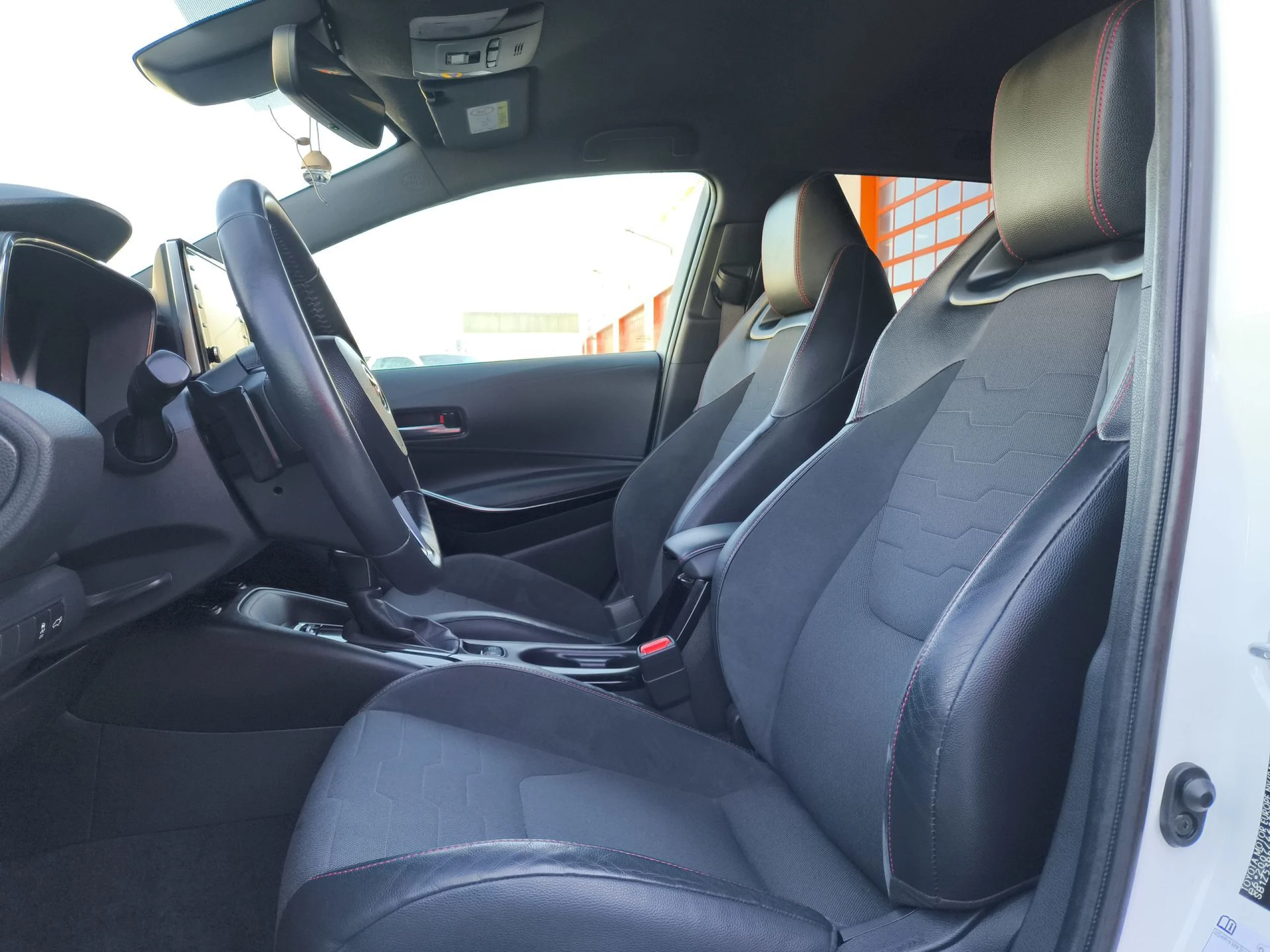 Toyota Corolla Touring Sports 180H Style E-CVT 132 kW (180 CV) - Foto 8