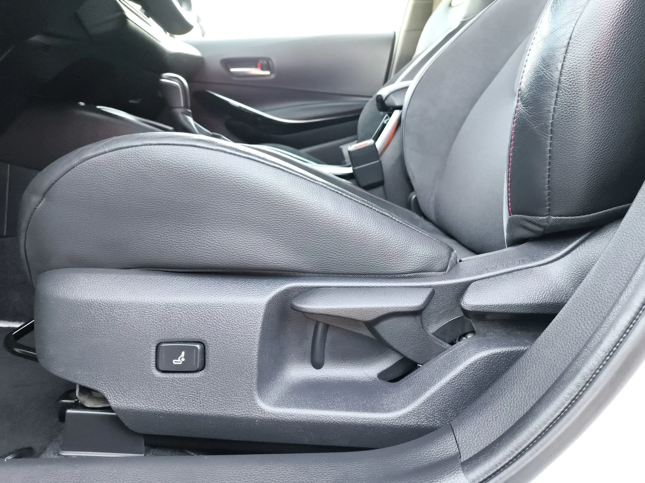 Toyota Corolla Touring Sports 180H Style E-CVT 132 kW (180 CV) - Foto 9