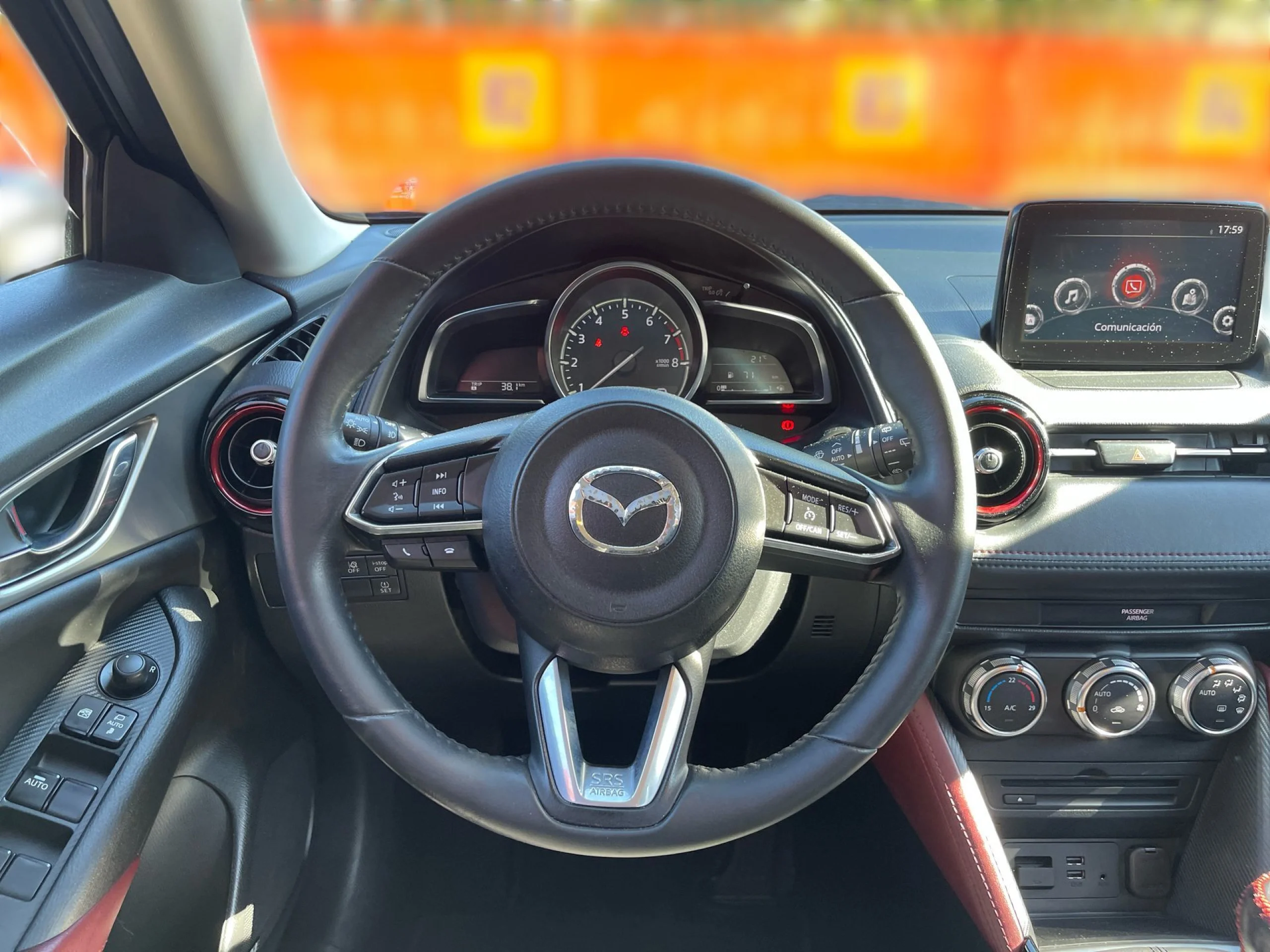 Mazda CX-3 2.0 SKYACTIV GE Luxury 2WD 88 kW (120 CV) - Foto 10