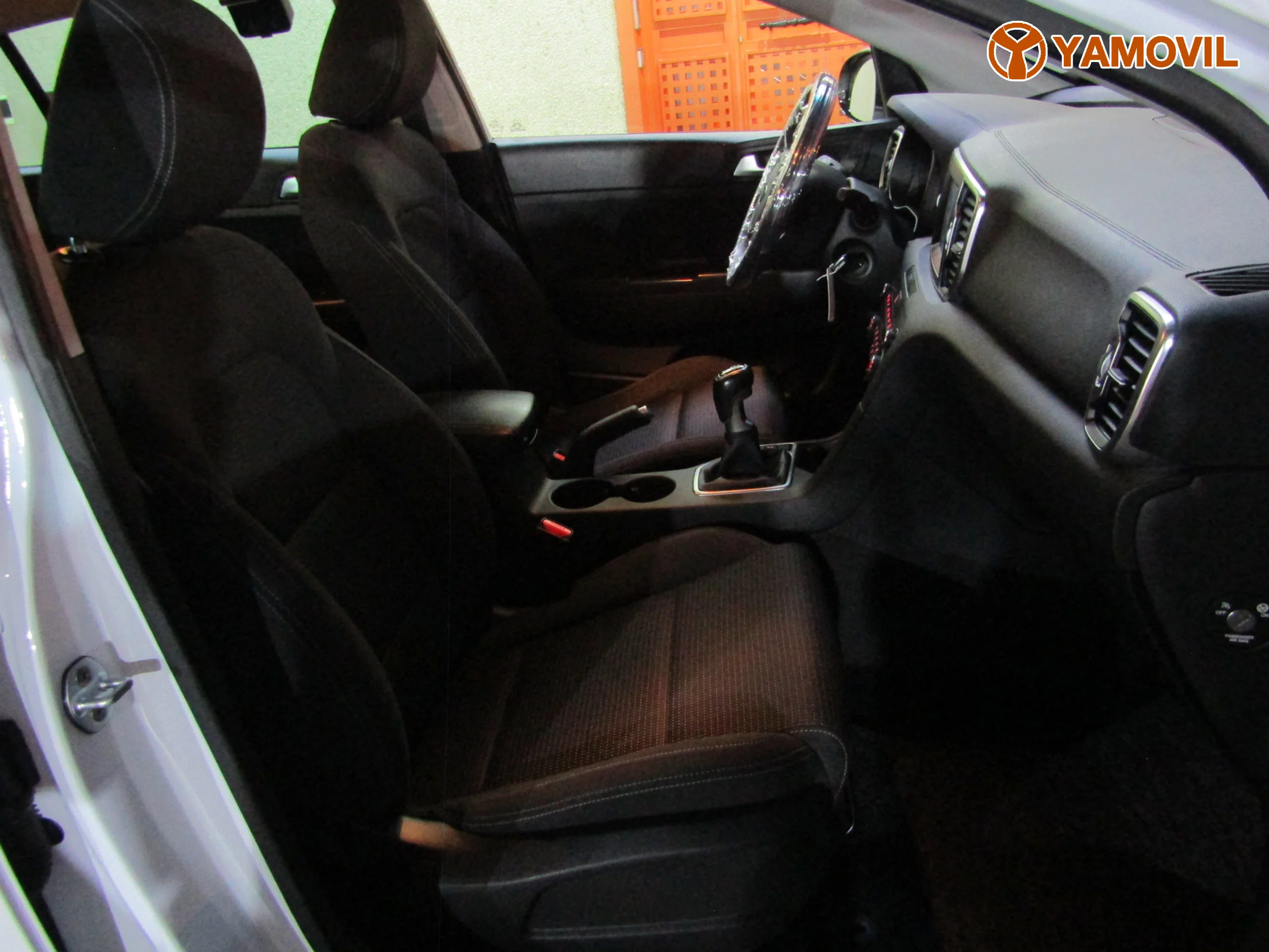 Kia Sportage 1.6 GDI DRIVE 4X2 - Foto 8