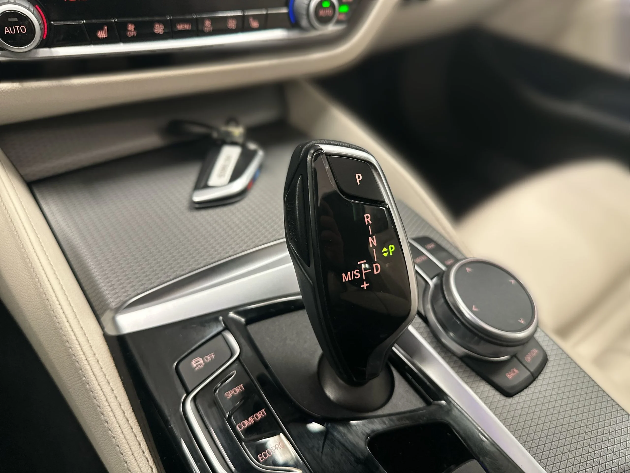 BMW Serie 5 190CV PACK-M AUT 5P. - Foto 17
