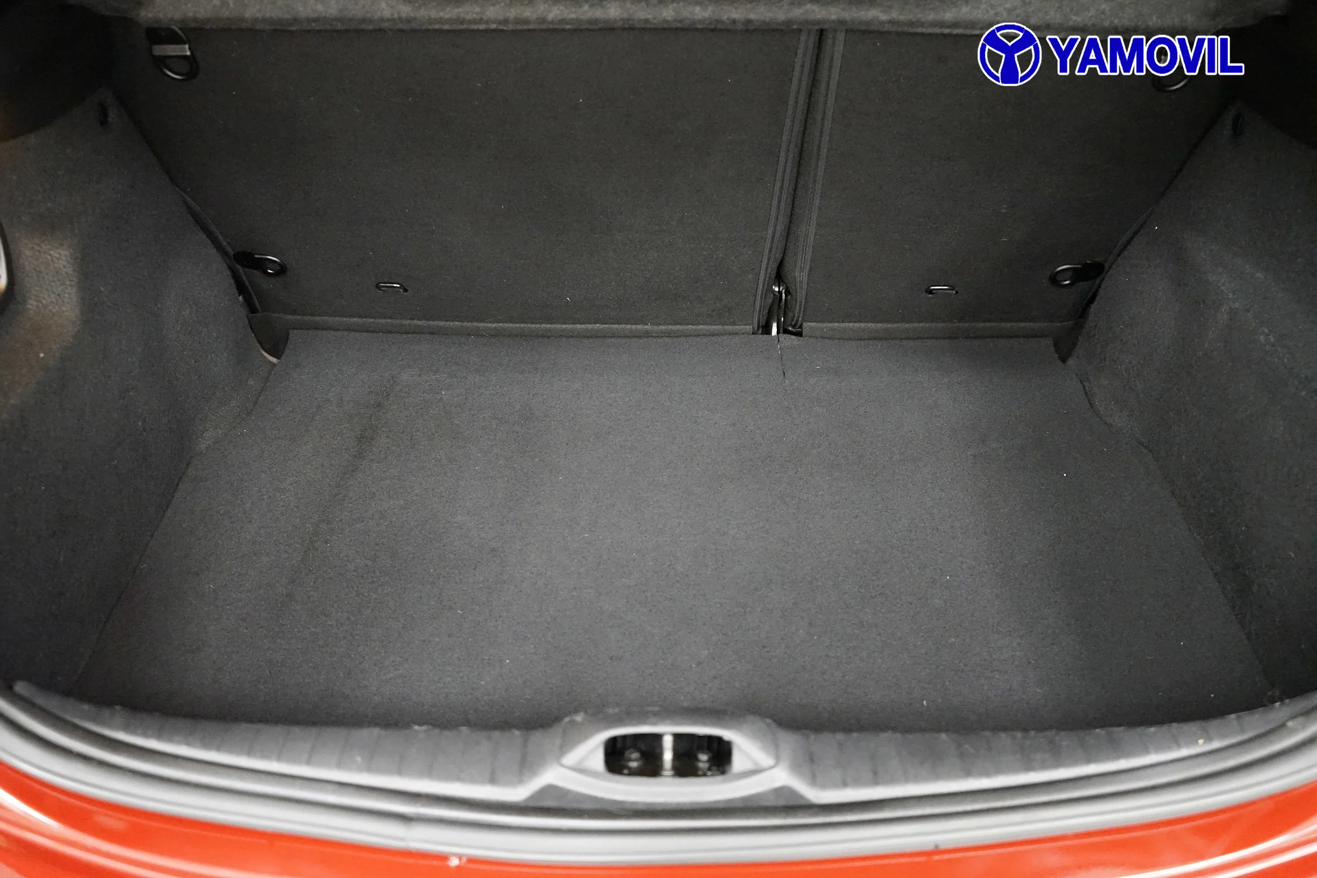 Peugeot 208 BlueHDi 100 Allure 73 kW (100 CV) - Foto 7