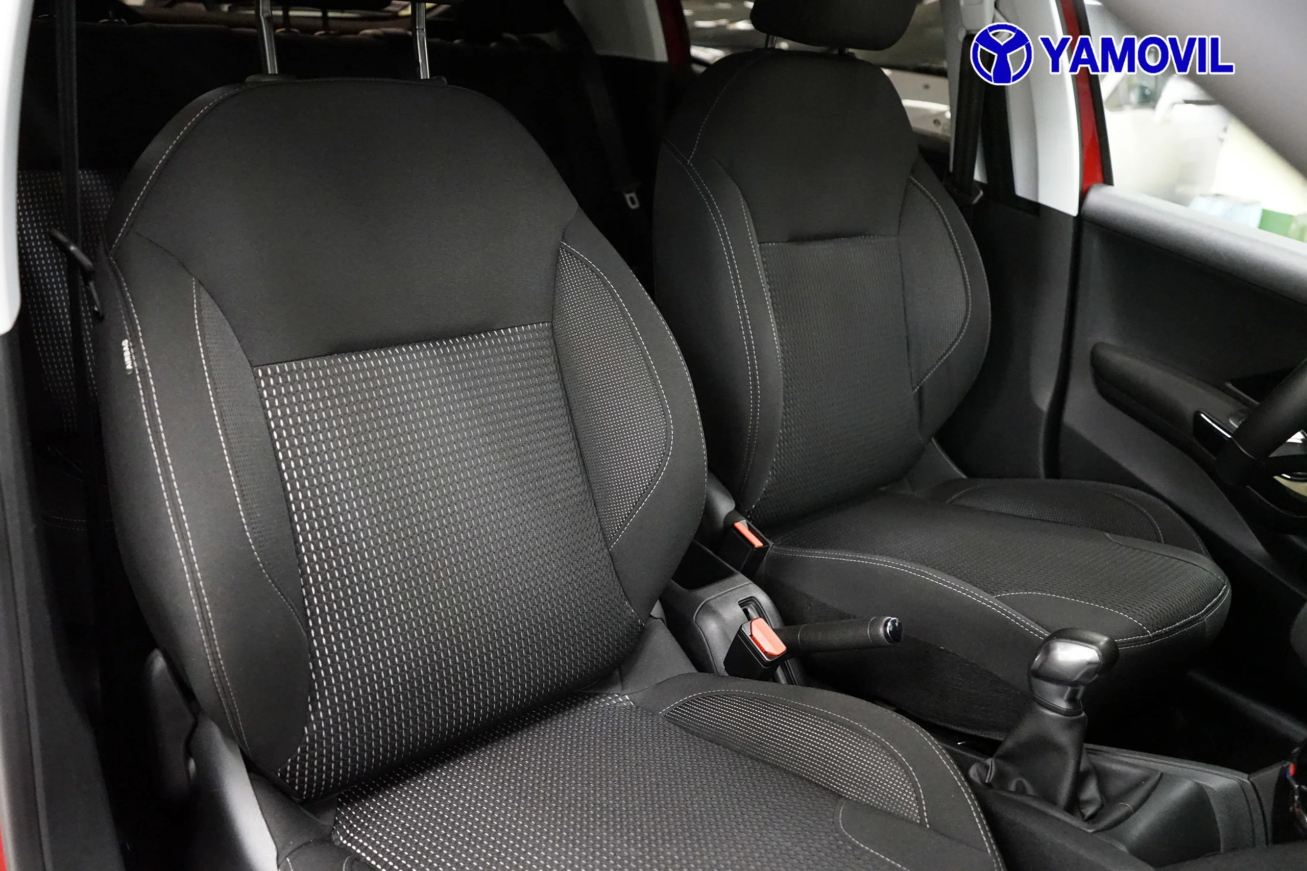 Peugeot 208 BlueHDi 100 Allure 73 kW (100 CV) - Foto 15
