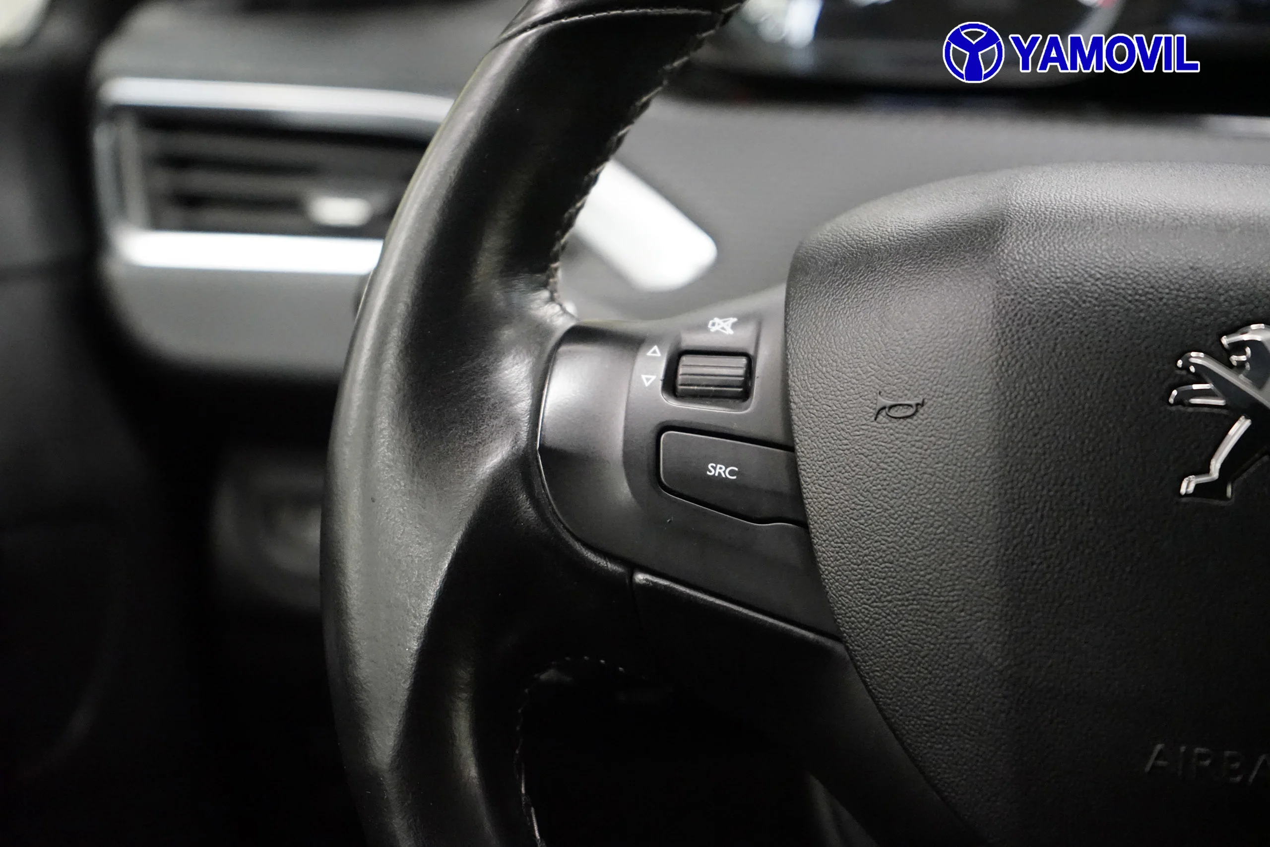 Peugeot 208 BlueHDi 100 Allure 73 kW (100 CV) - Foto 19