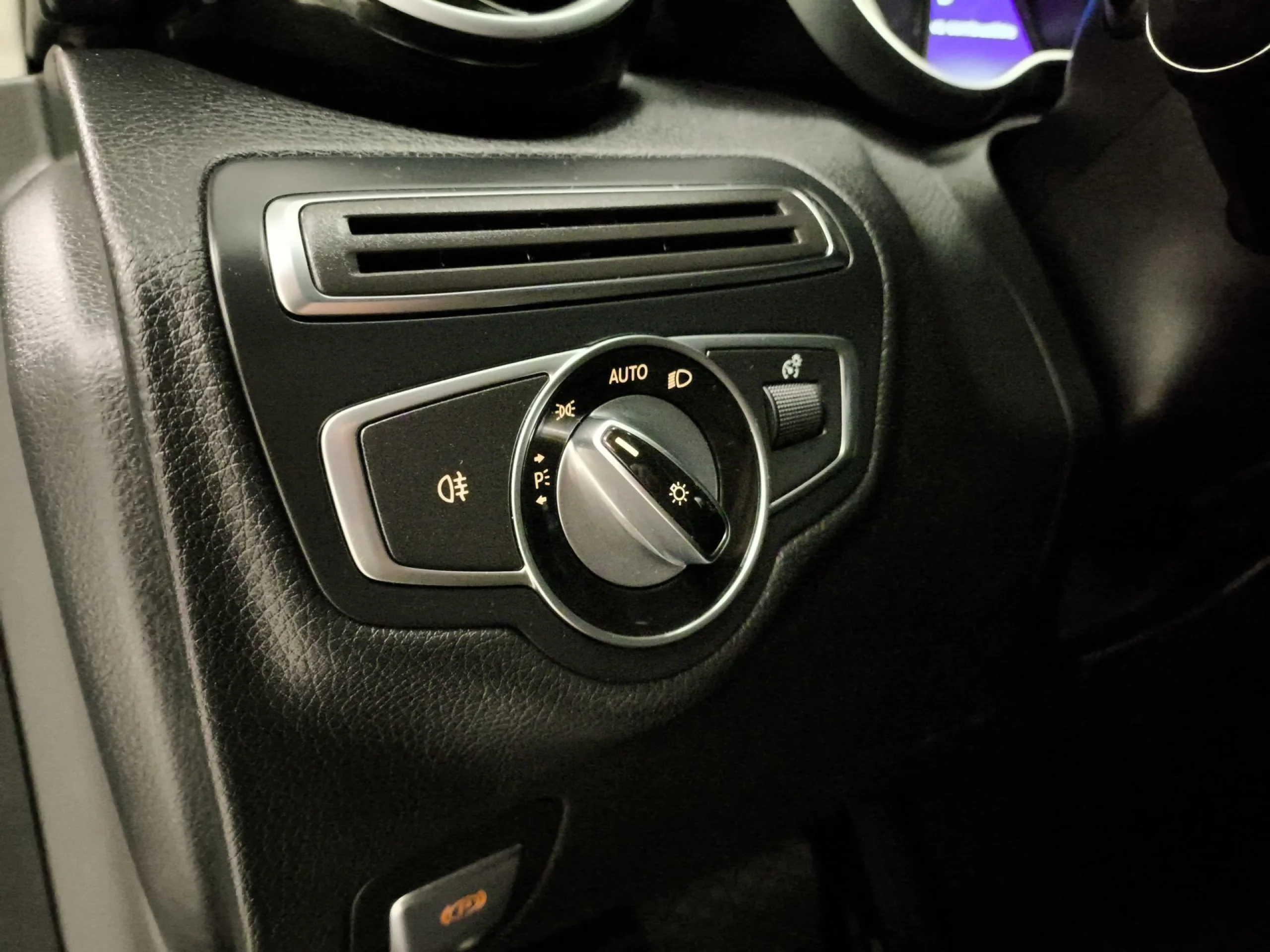 Mercedes-Benz Clase C C 220 d Sportive Avantgarde 4Matic 125 kW (170 CV) - Foto 12