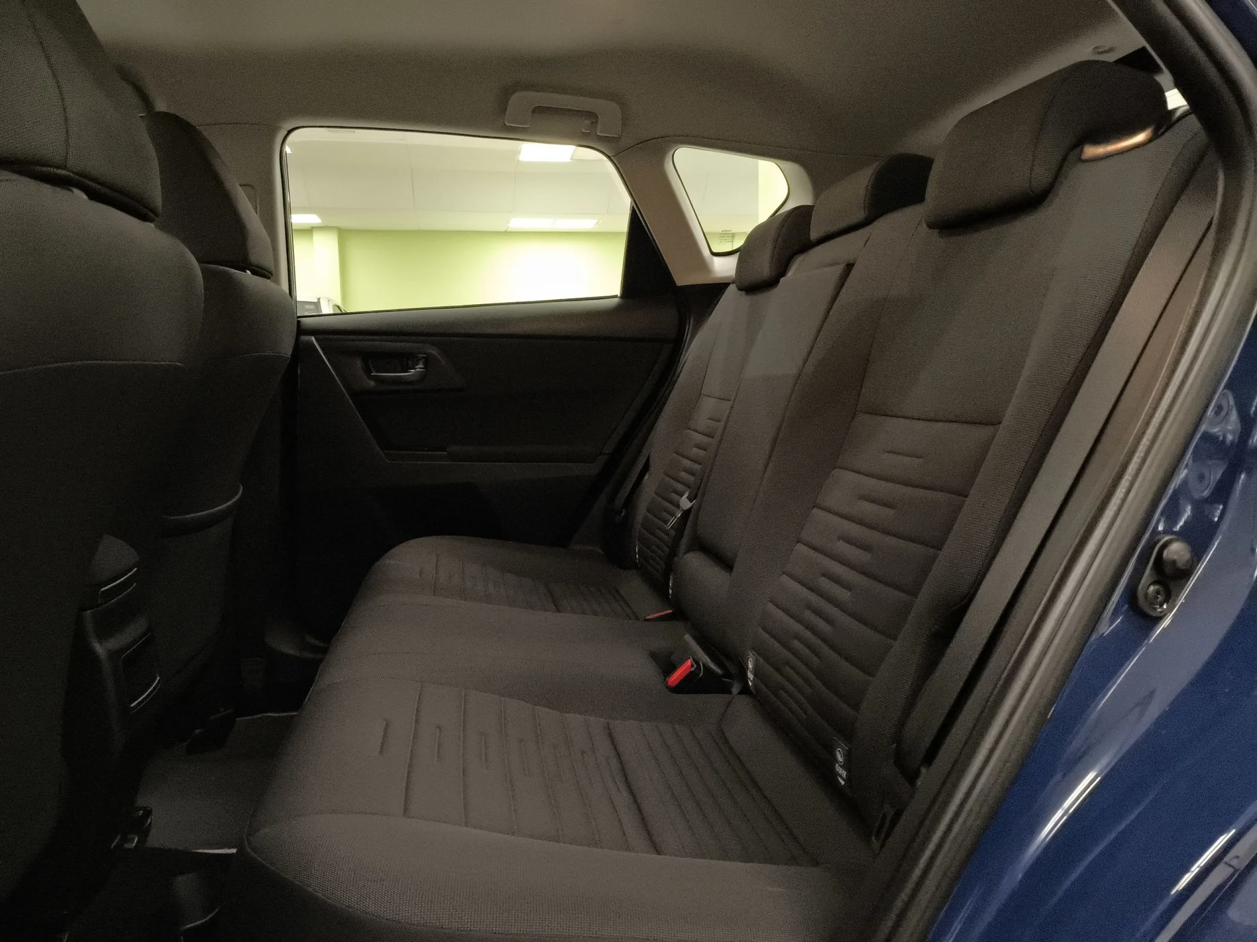 Toyota Auris 1.8 Hybrid Active 100 kW (136 CV) - Foto 21