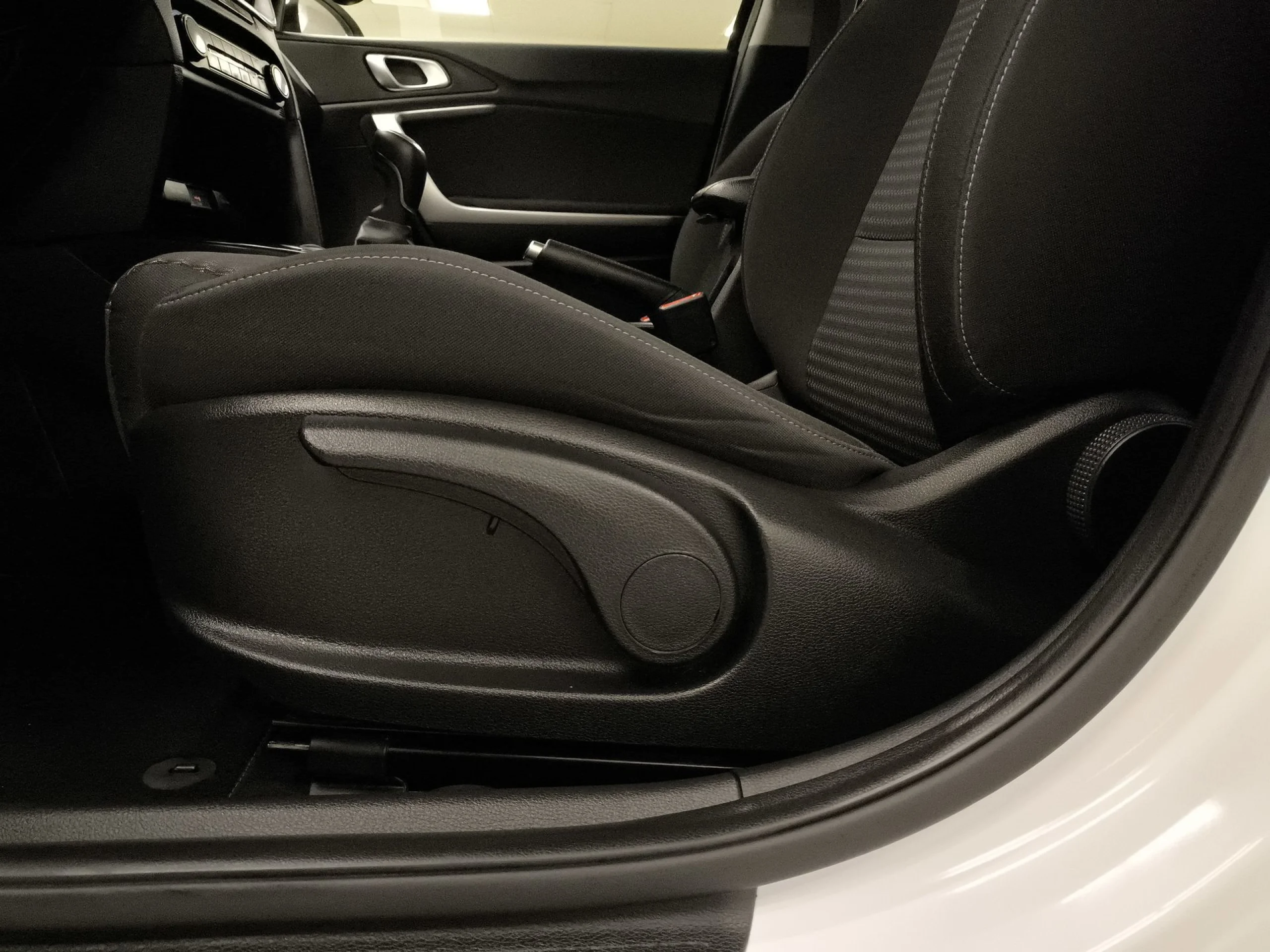 Kia Xceed 1.6 MHEV Drive iMT 100 kW (136 CV) - Foto 9