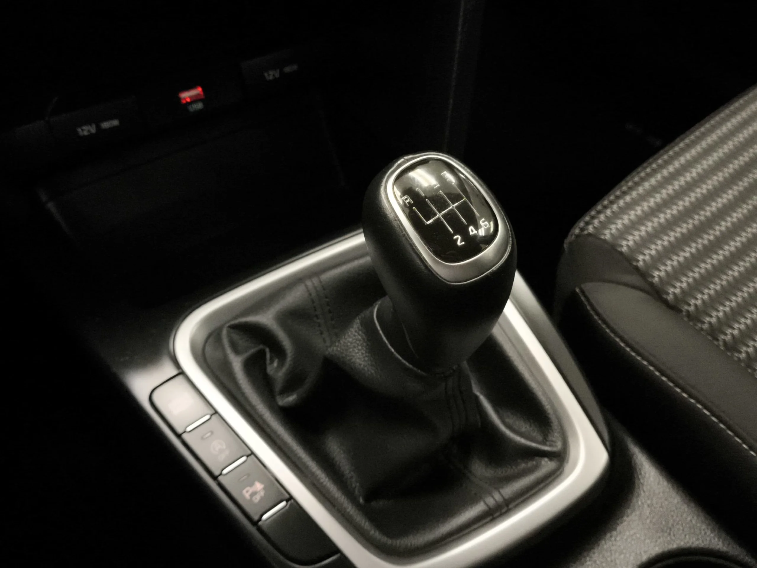 Kia Xceed 1.6 MHEV Drive iMT 100 kW (136 CV) - Foto 19