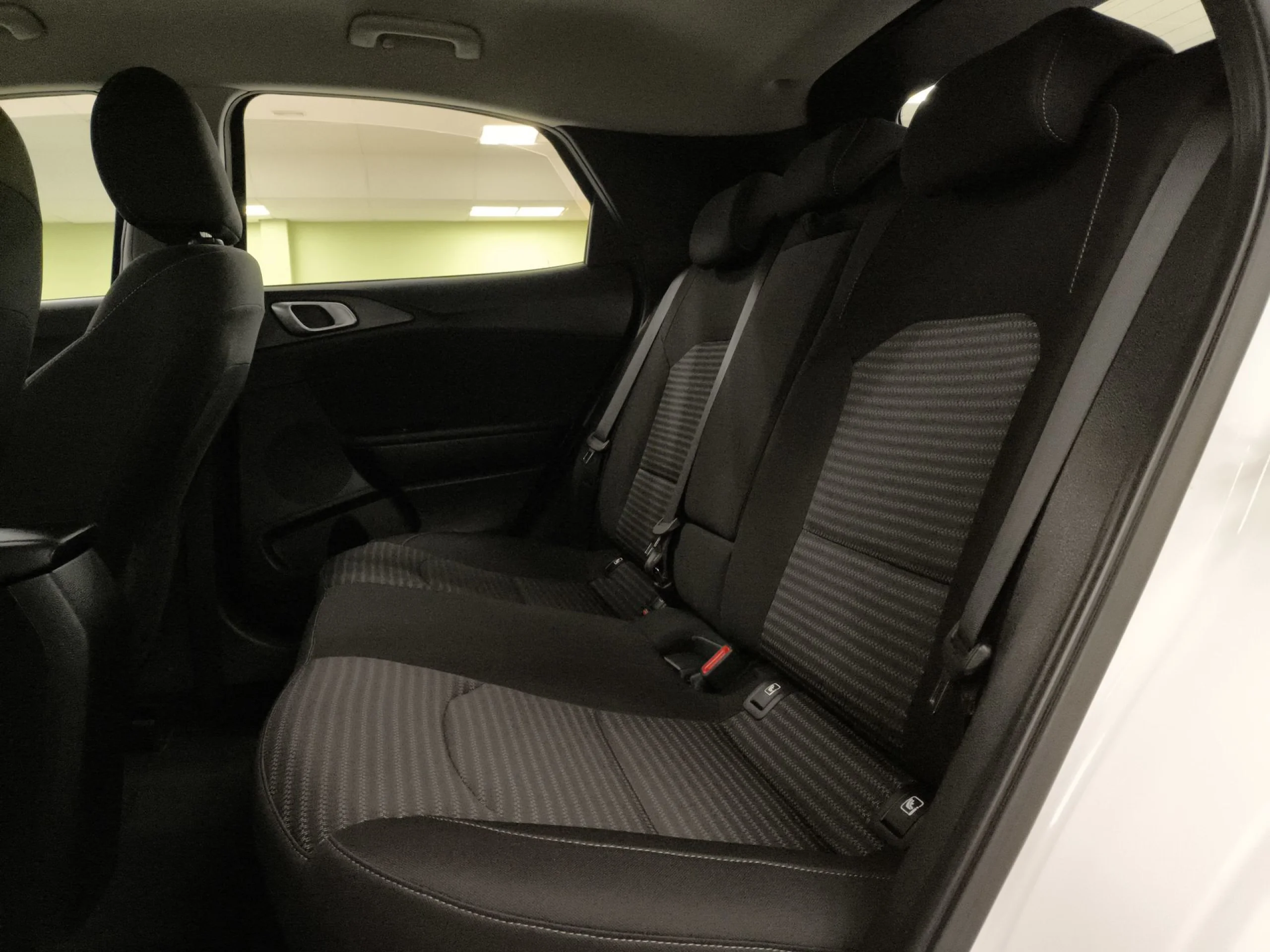 Kia Xceed 1.6 MHEV Drive iMT 100 kW (136 CV) - Foto 21