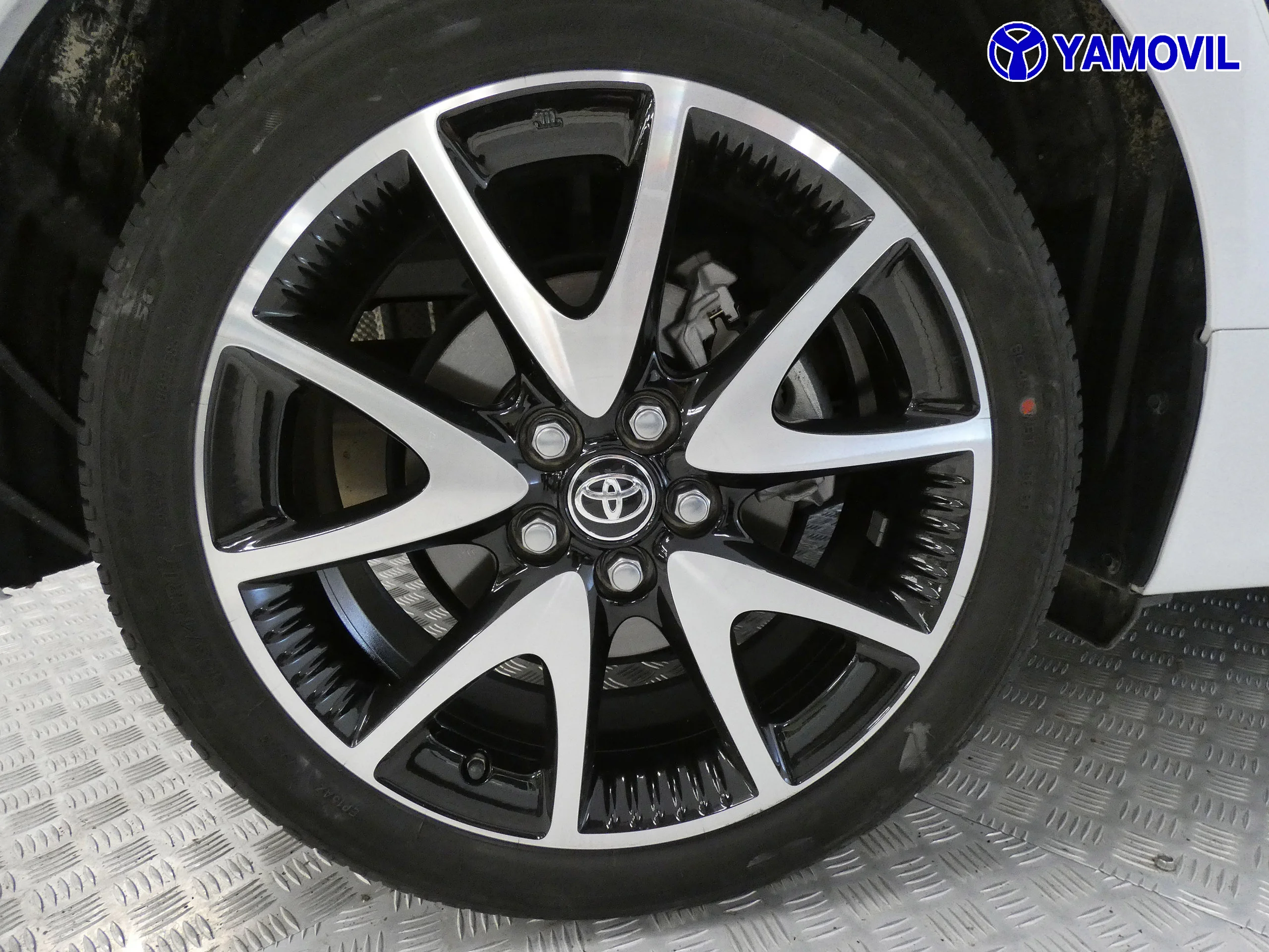 Toyota Yaris 1.5 STYLE PLUS 120H KYB AUT 5P - Foto 10