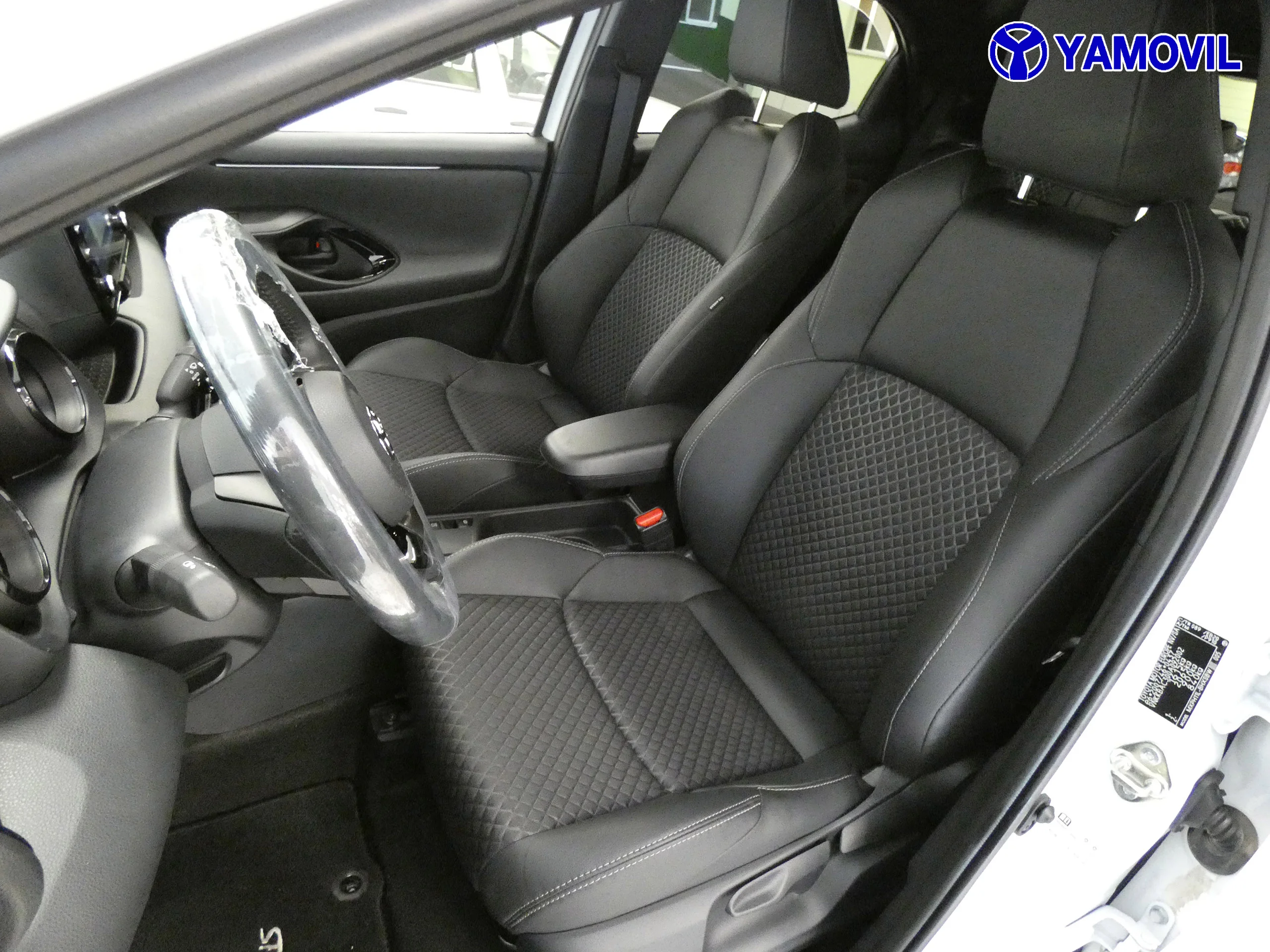 Toyota Yaris 1.5 STYLE PLUS 120H KYB AUT 5P - Foto 14