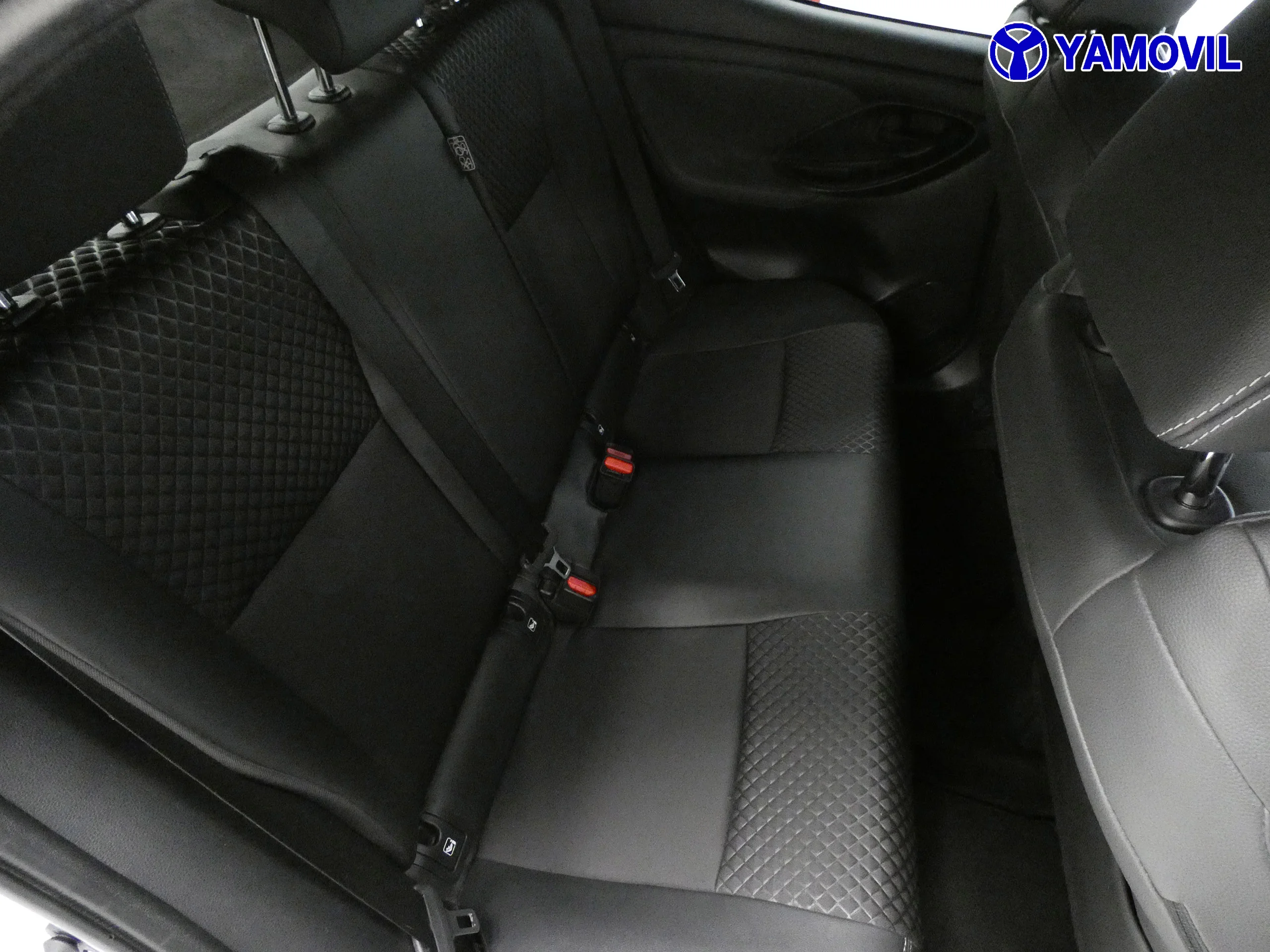 Toyota Yaris 1.5 STYLE PLUS 120H KYB AUT 5P - Foto 19