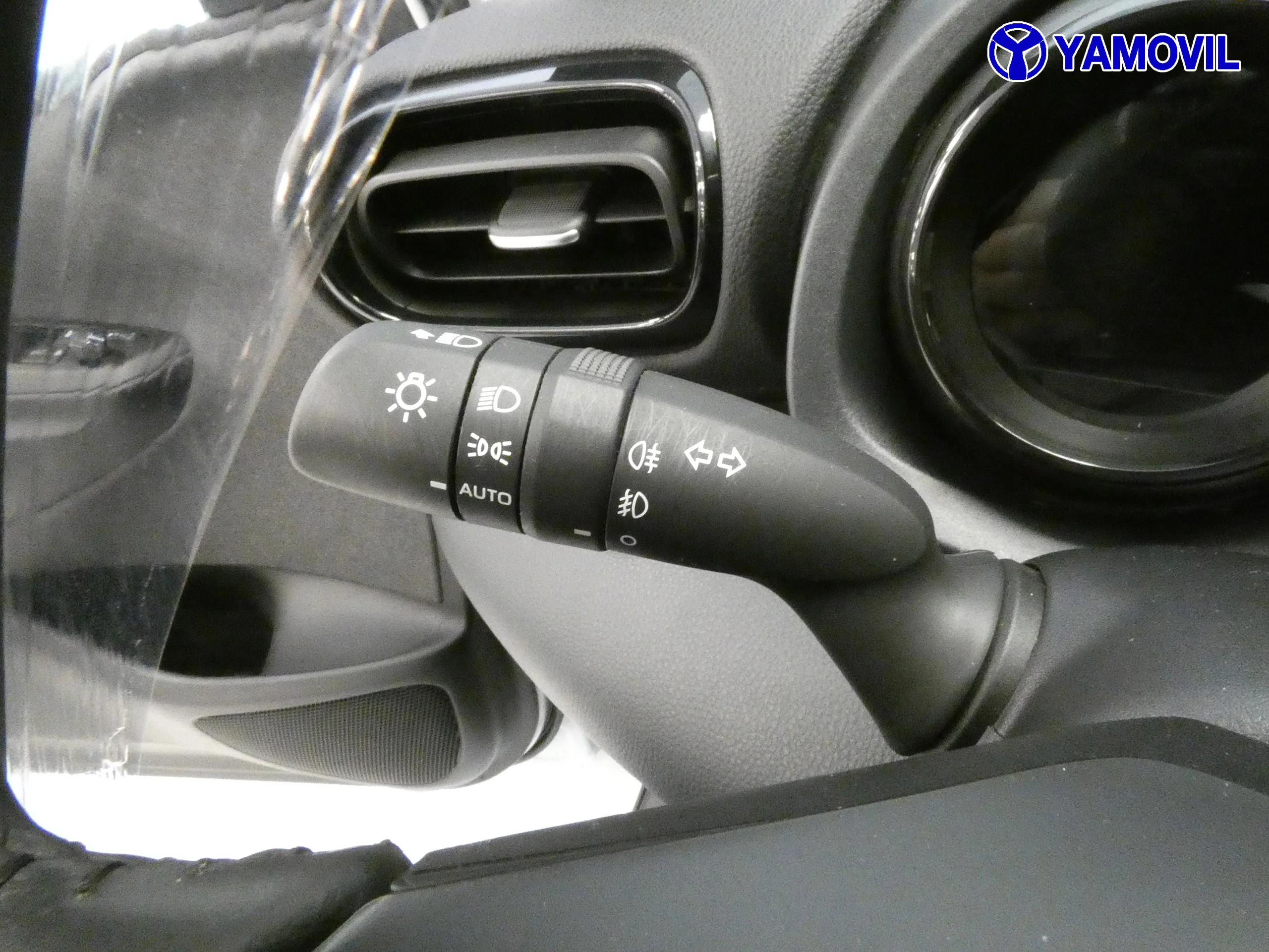 Toyota Yaris 1.5 STYLE PLUS 120H KYB AUT 5P - Foto 25