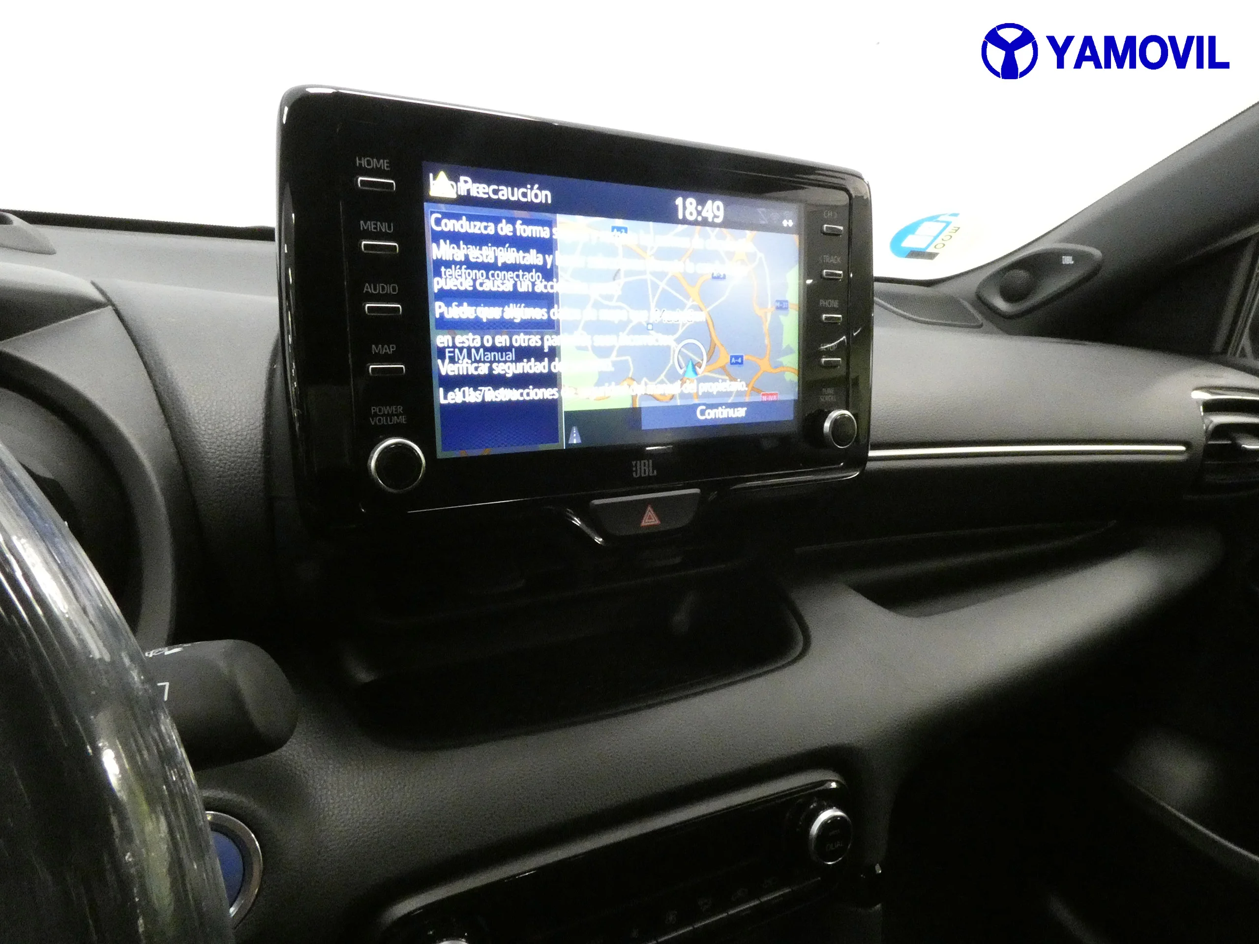 Toyota Yaris 1.5 STYLE PLUS 120H KYB AUT 5P - Foto 42