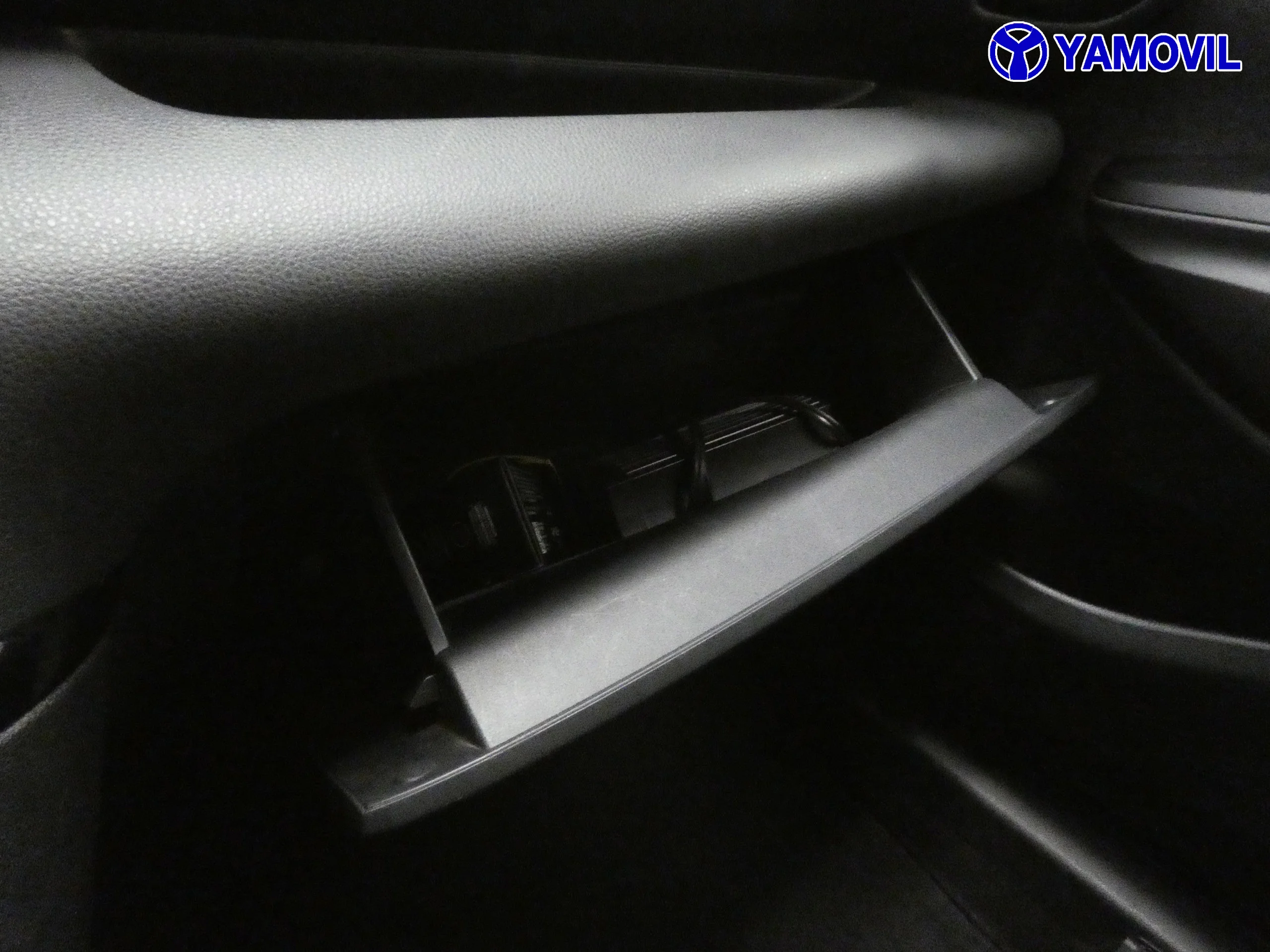 Toyota Yaris 1.5 STYLE PLUS 120H KYB AUT 5P - Foto 53