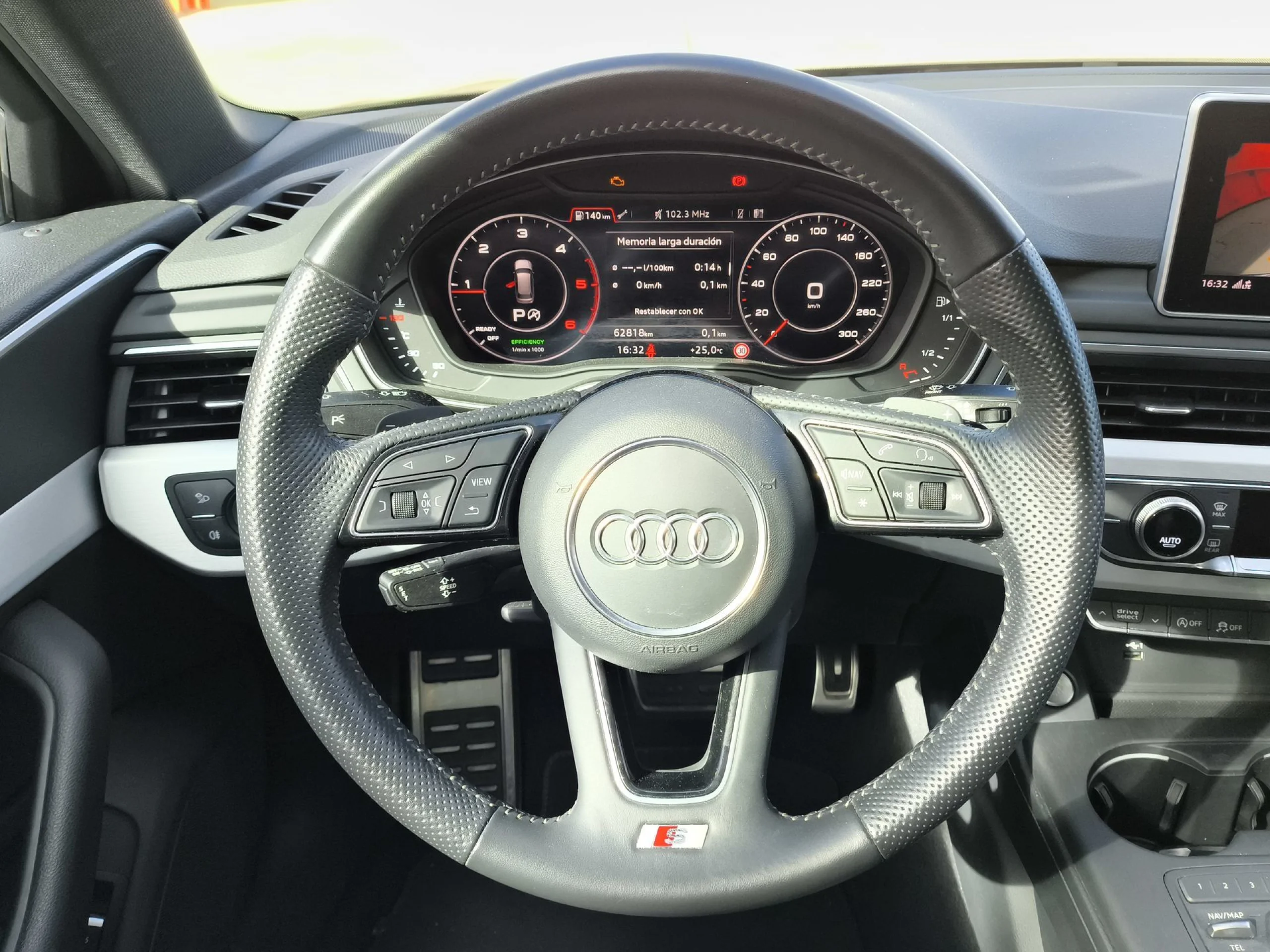 Audi A4 Avant S line edition 2.0 TDI quattro 140 kW (190 CV) S tronic - Foto 11