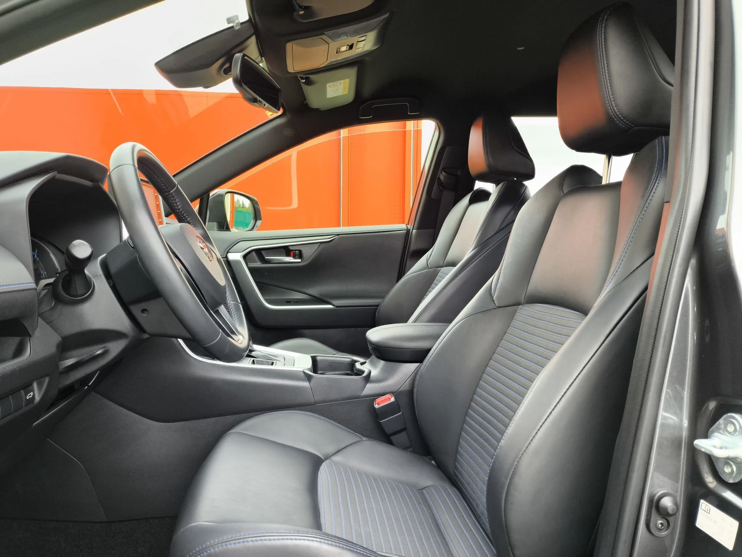 Toyota Rav4 220H Business 160 kW (218 CV) - Foto 8