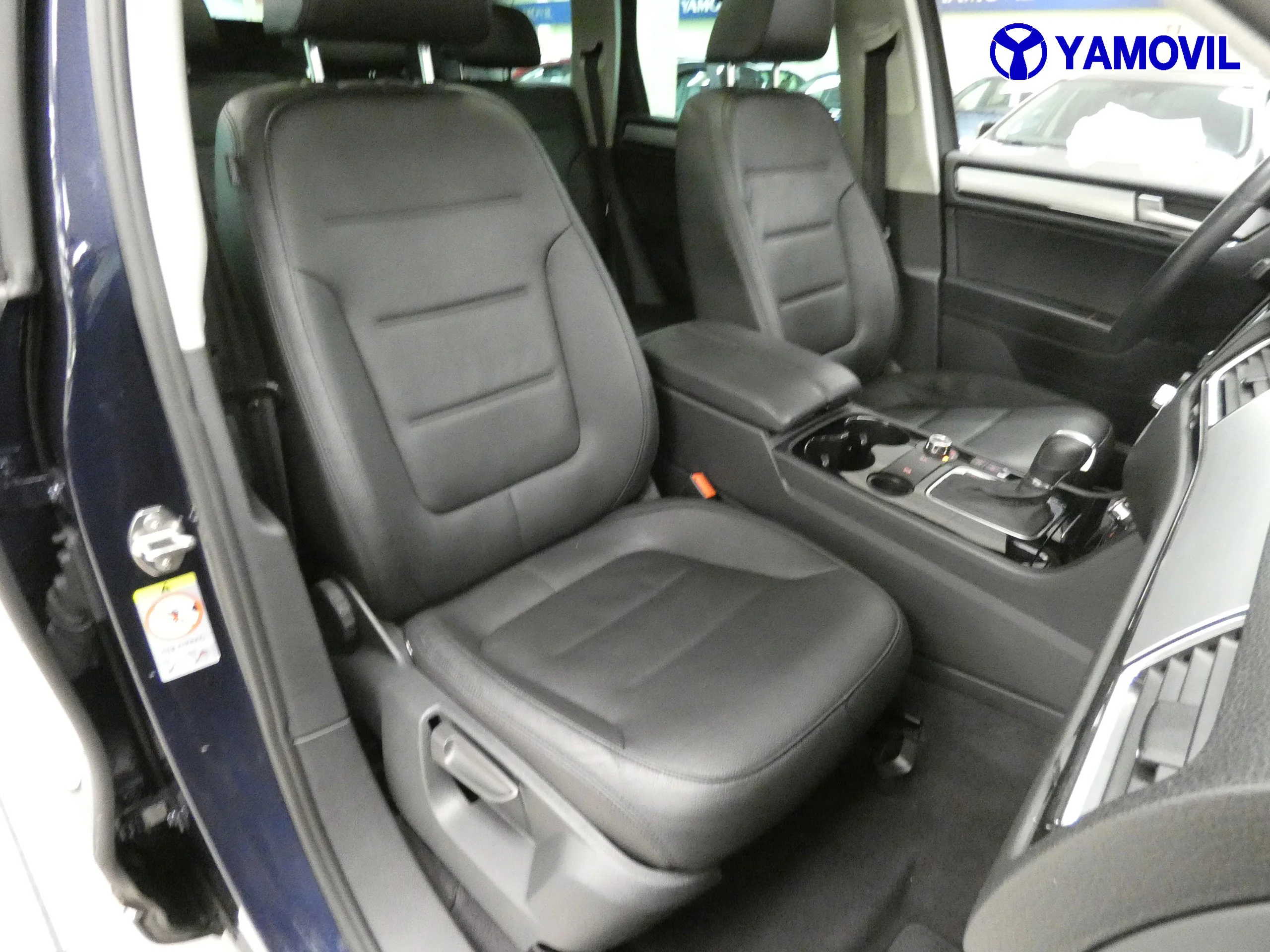 Volkswagen Touareg 3.0 TDI V6 TIPTRONIC  - Foto 16