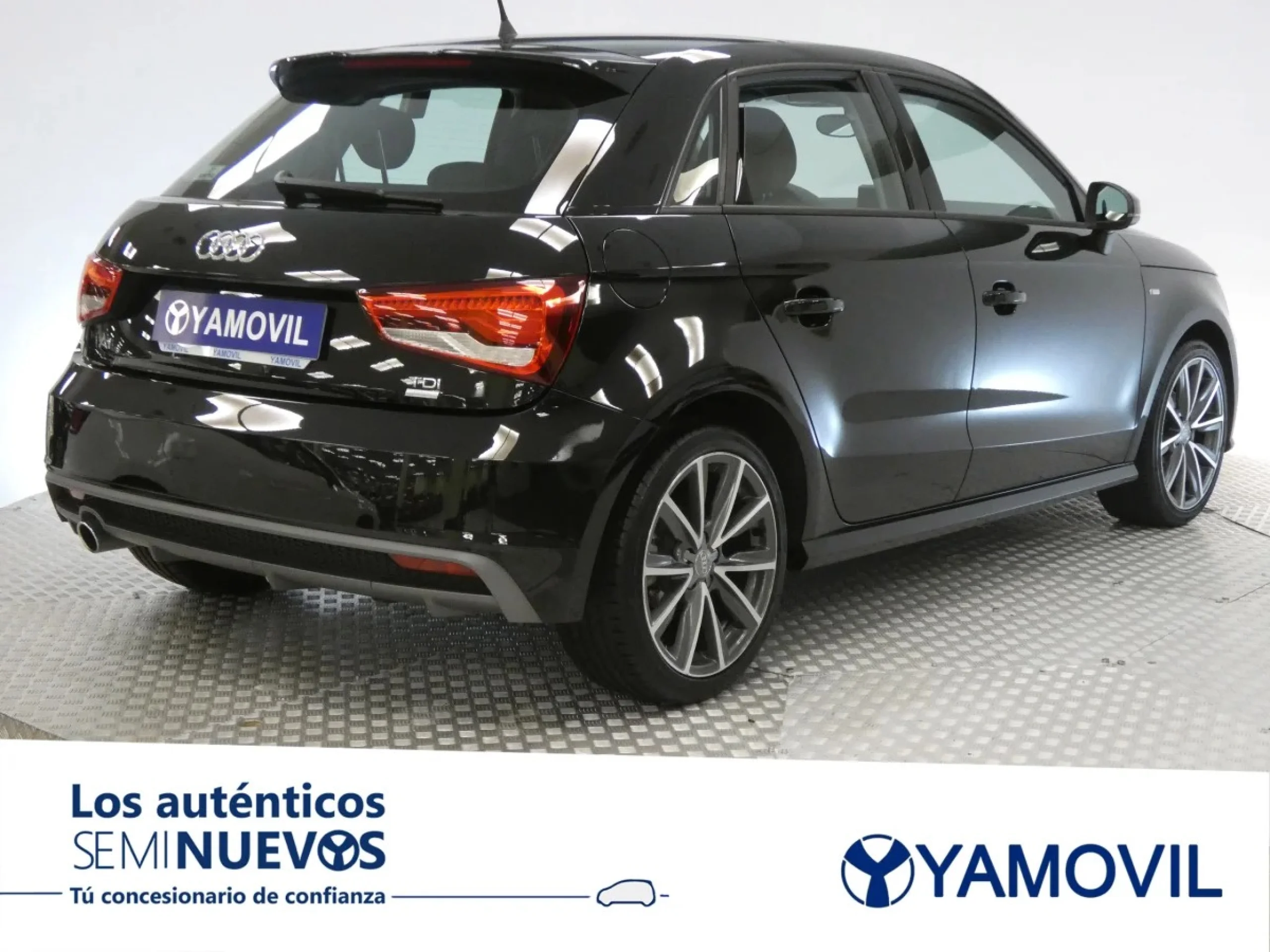 Audi A1 Sportback Adrenalin 1.4 TDI ultra 66 kW (90 CV) S tronic - Foto 6