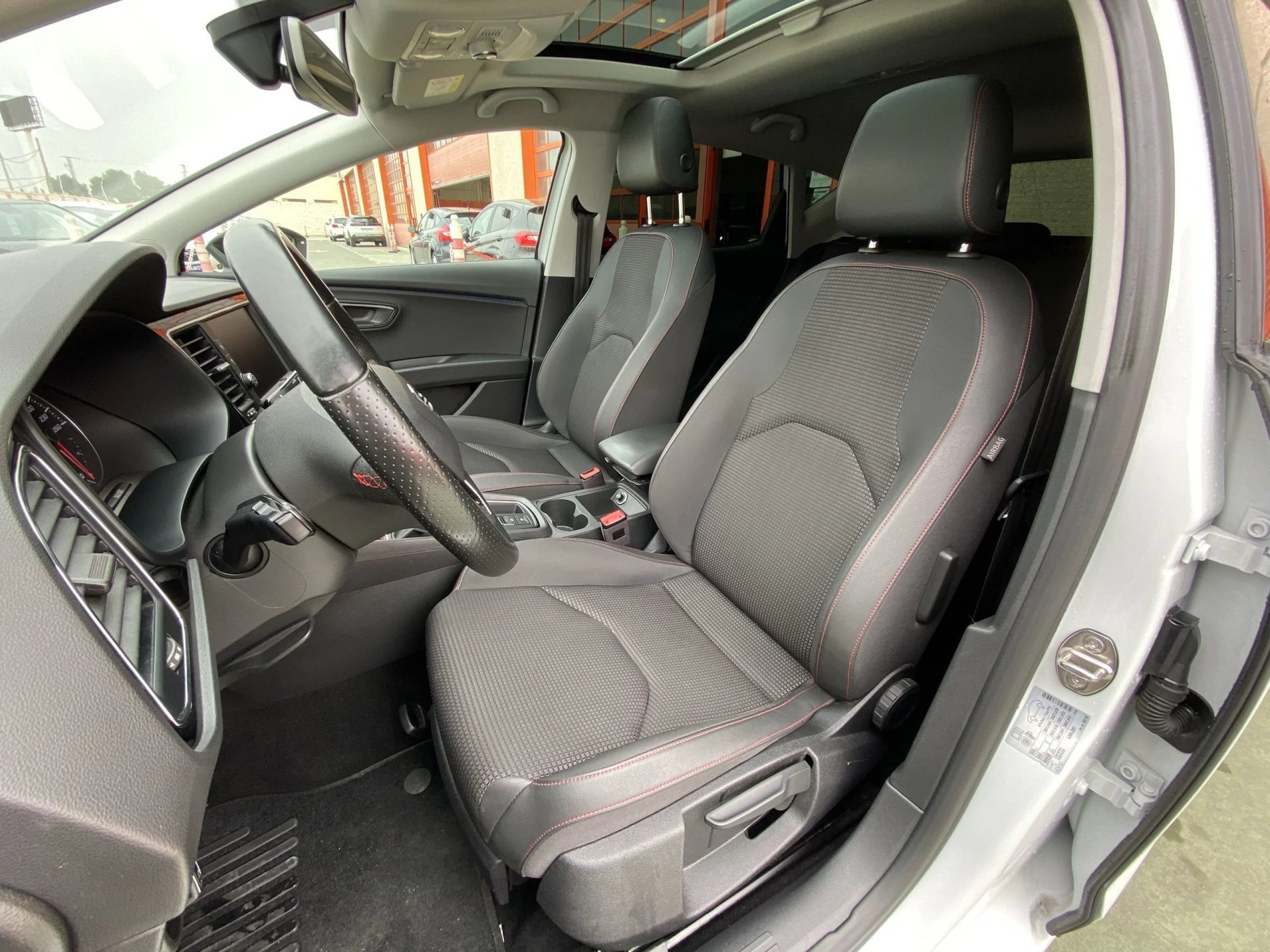 Seat Leon 2.0 TDI SANDS FR 135 kW (184 CV) - Foto 8