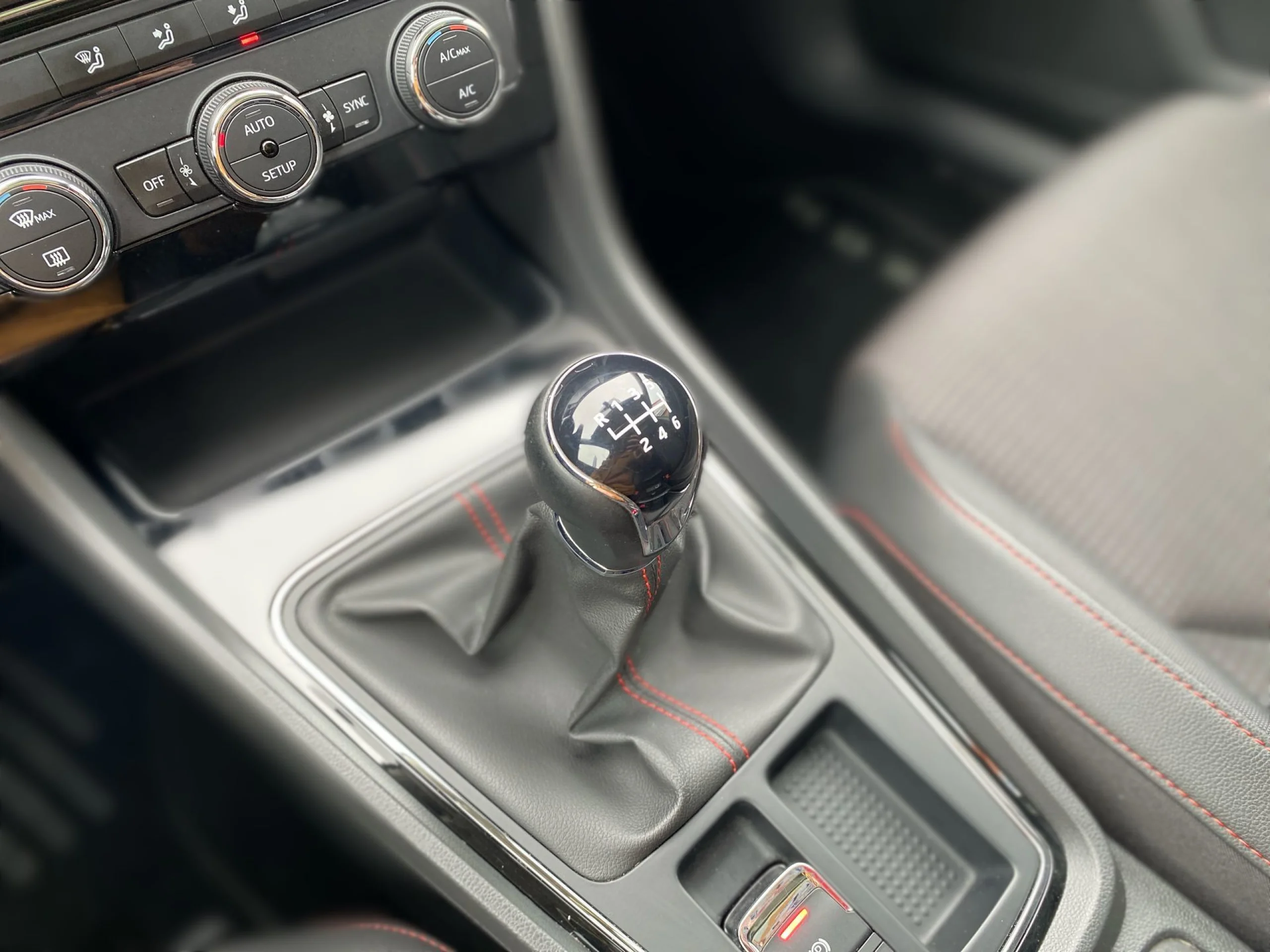 Seat Leon 2.0 TDI SANDS FR 135 kW (184 CV) - Foto 16