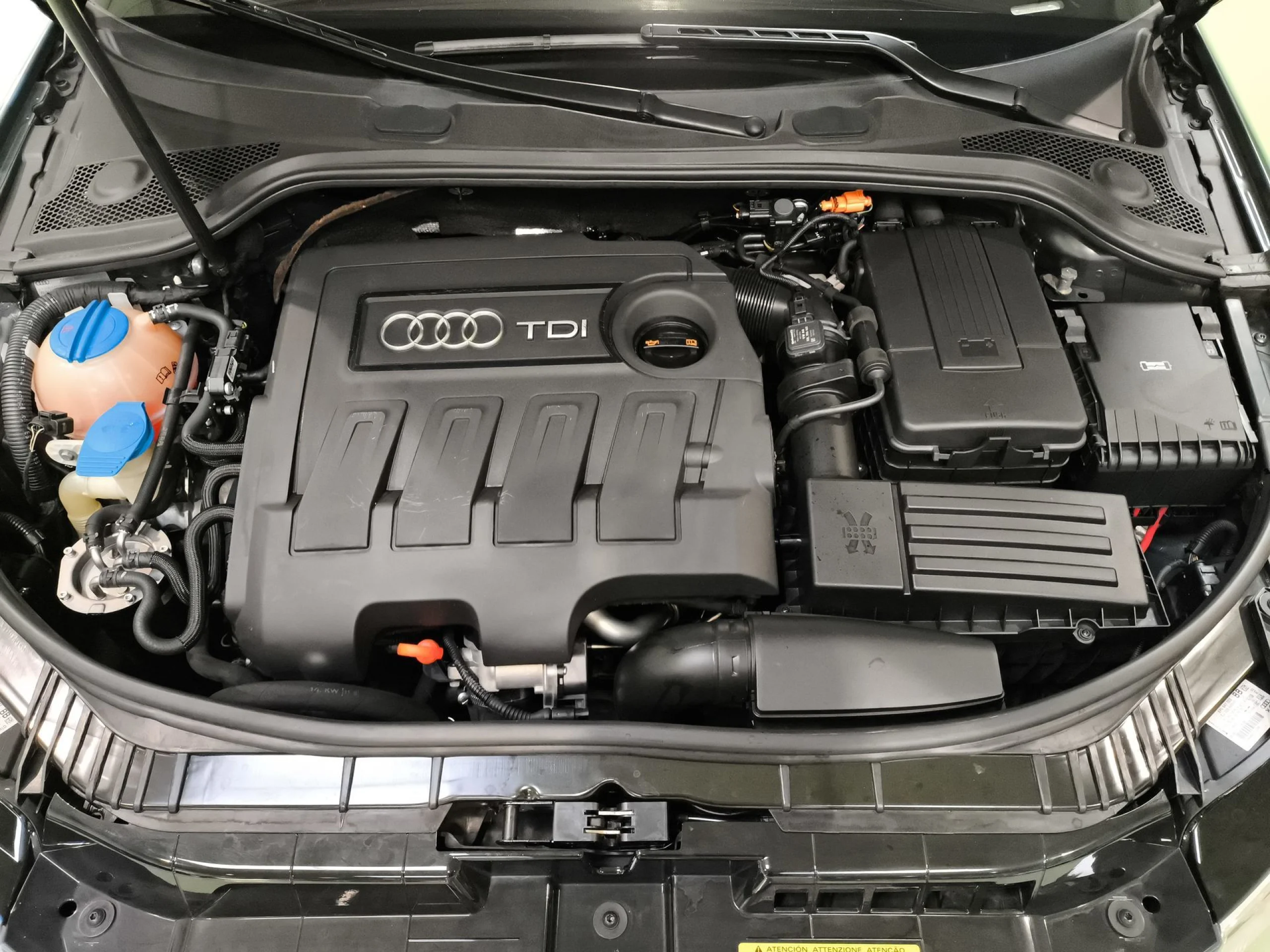 Audi A3 Sportback Attraction 1.6 TDI 77 kW (105 CV) - Foto 23