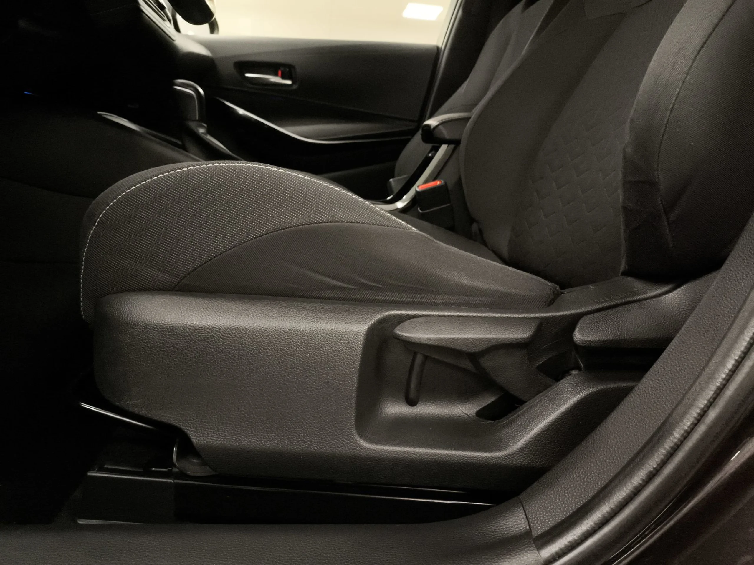 Toyota Corolla Touring Sports 180H Feel! E-CVT 132 kW (180 CV) - Foto 9