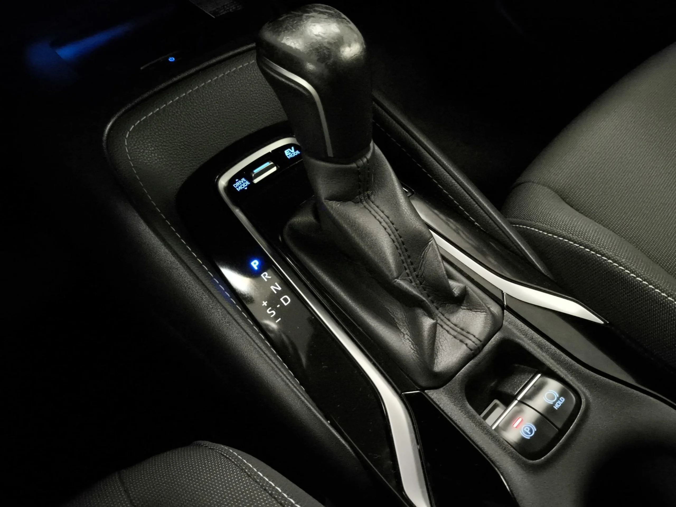 Toyota Corolla Touring Sports 180H Feel! E-CVT 132 kW (180 CV) - Foto 19