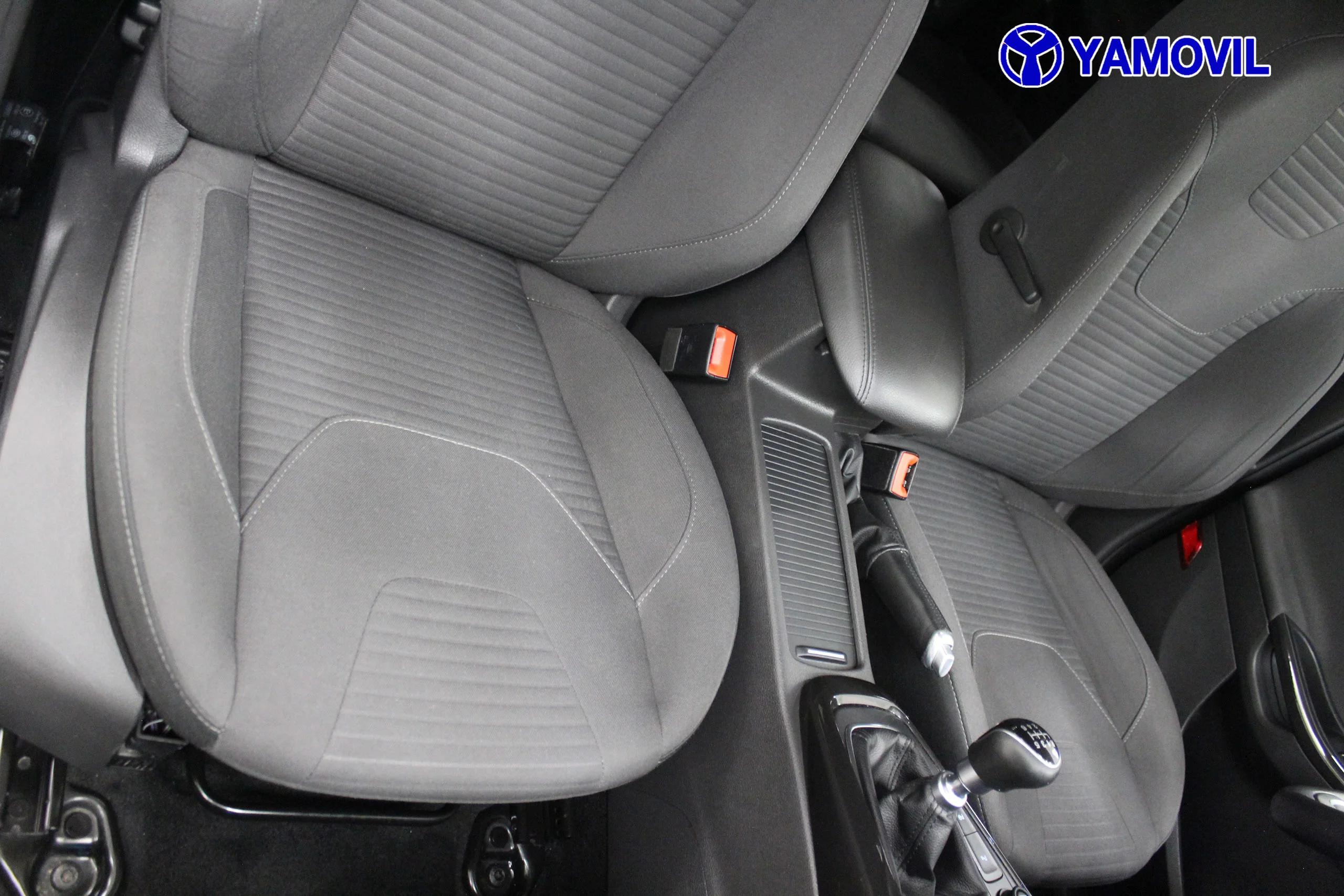 Ford Focus 1.5 Ecoblue Titanium 88 kW (120 CV) - Foto 18