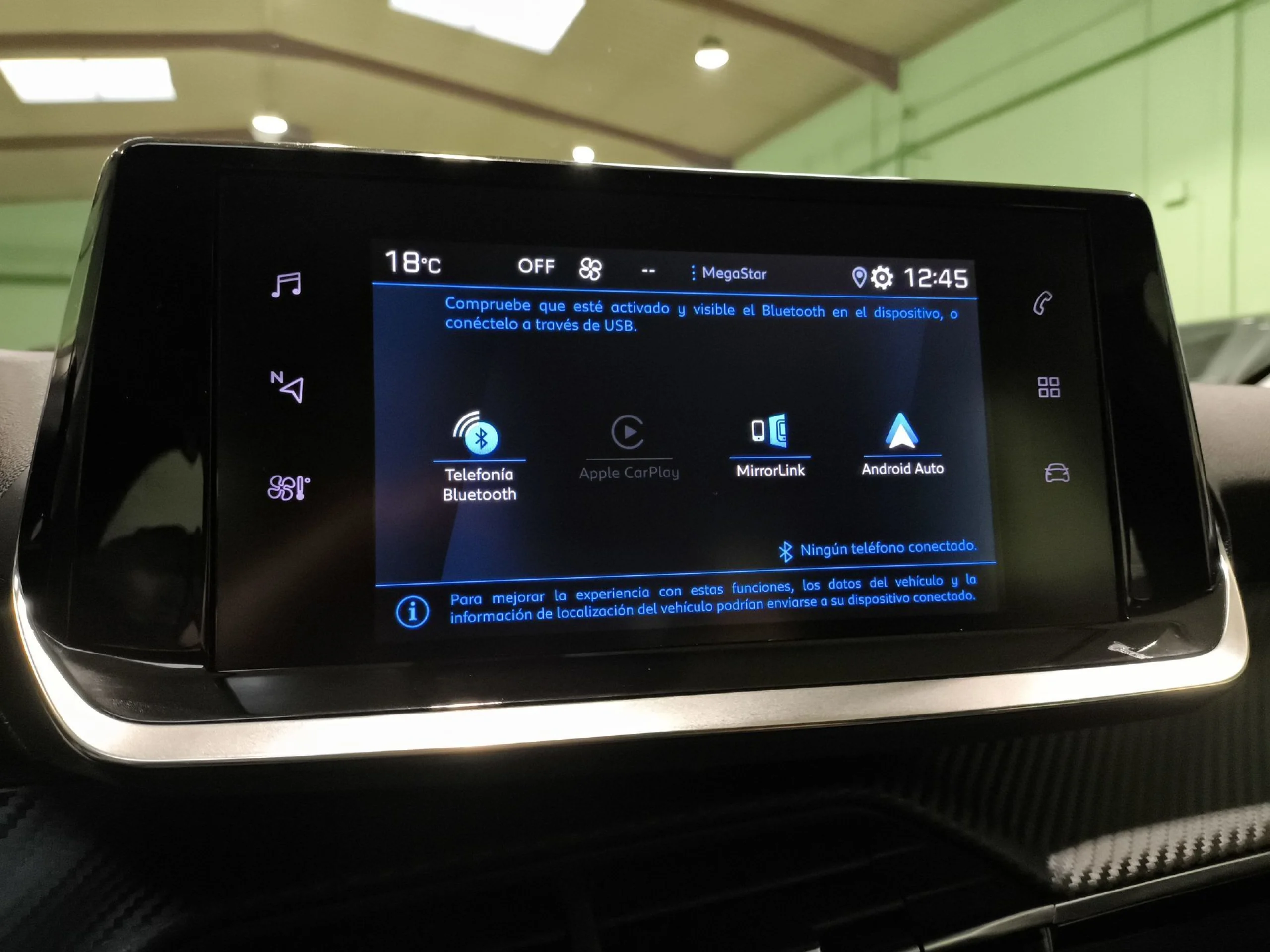 Peugeot 208 PureTech 100 Allure 75 kW (100 CV) - Foto 17