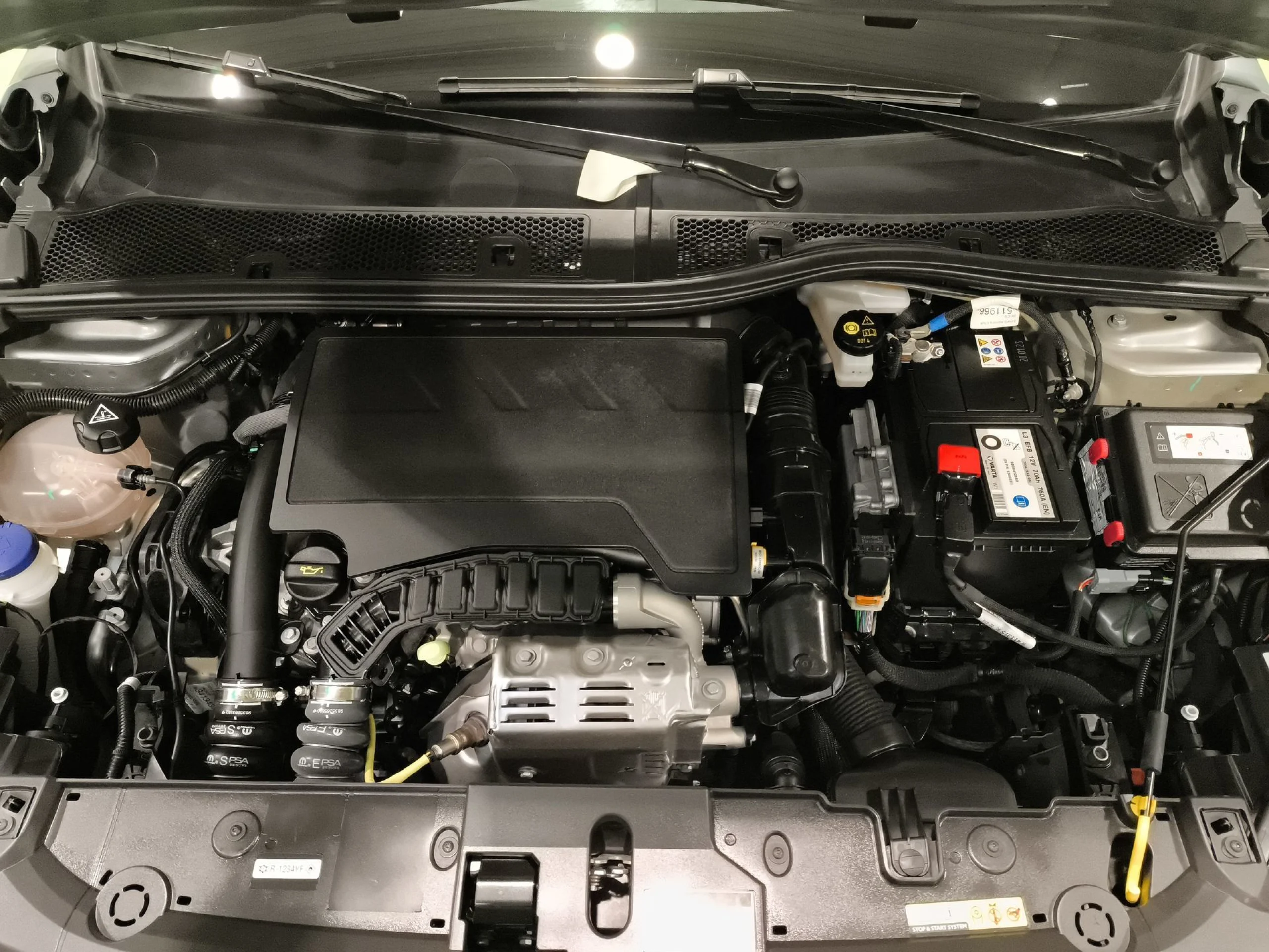 Peugeot 208 PureTech 100 Allure 75 kW (100 CV) - Foto 24