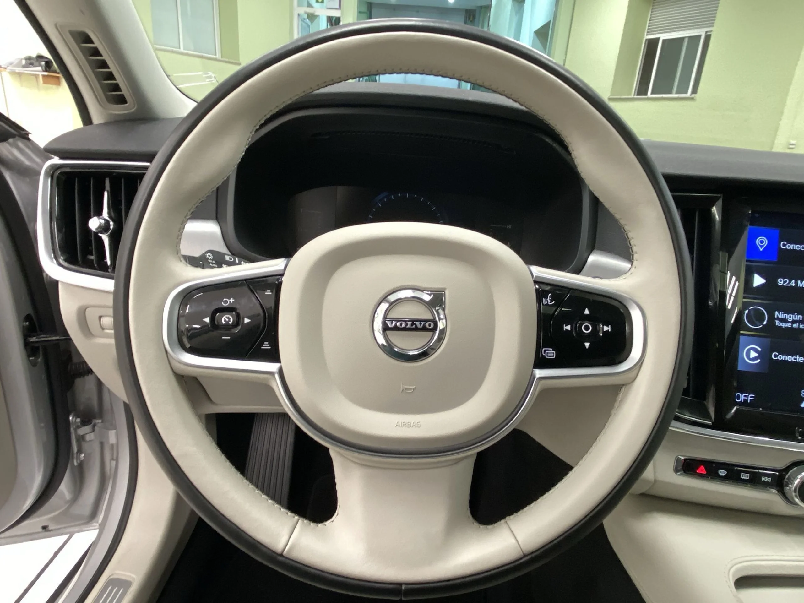 Volvo V90 T6 Momentum AWD Auto 228 kW (310 CV) - Foto 11