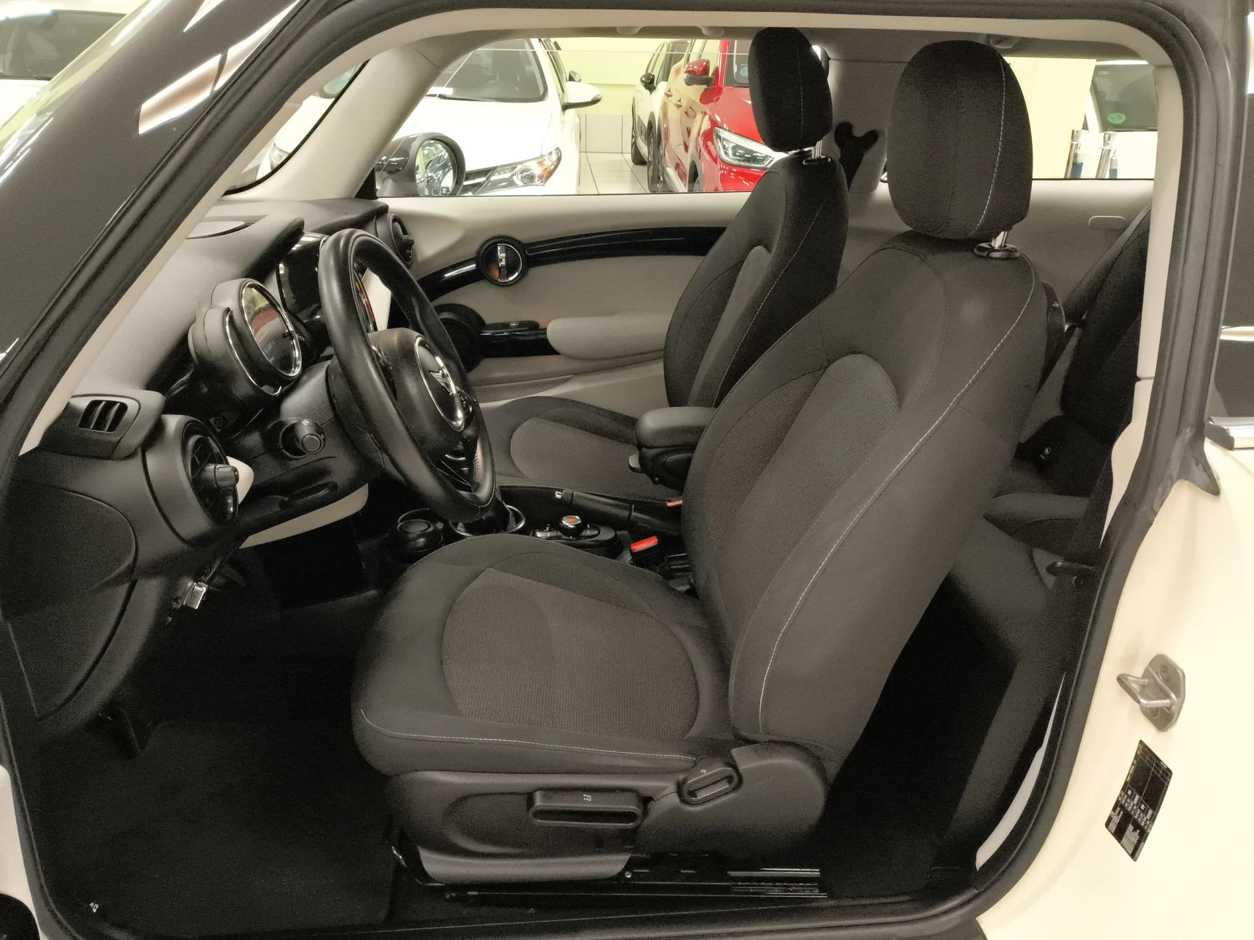 MINI MINI 3 Puertas Cooper D 85 kW (116 CV) - Foto 8