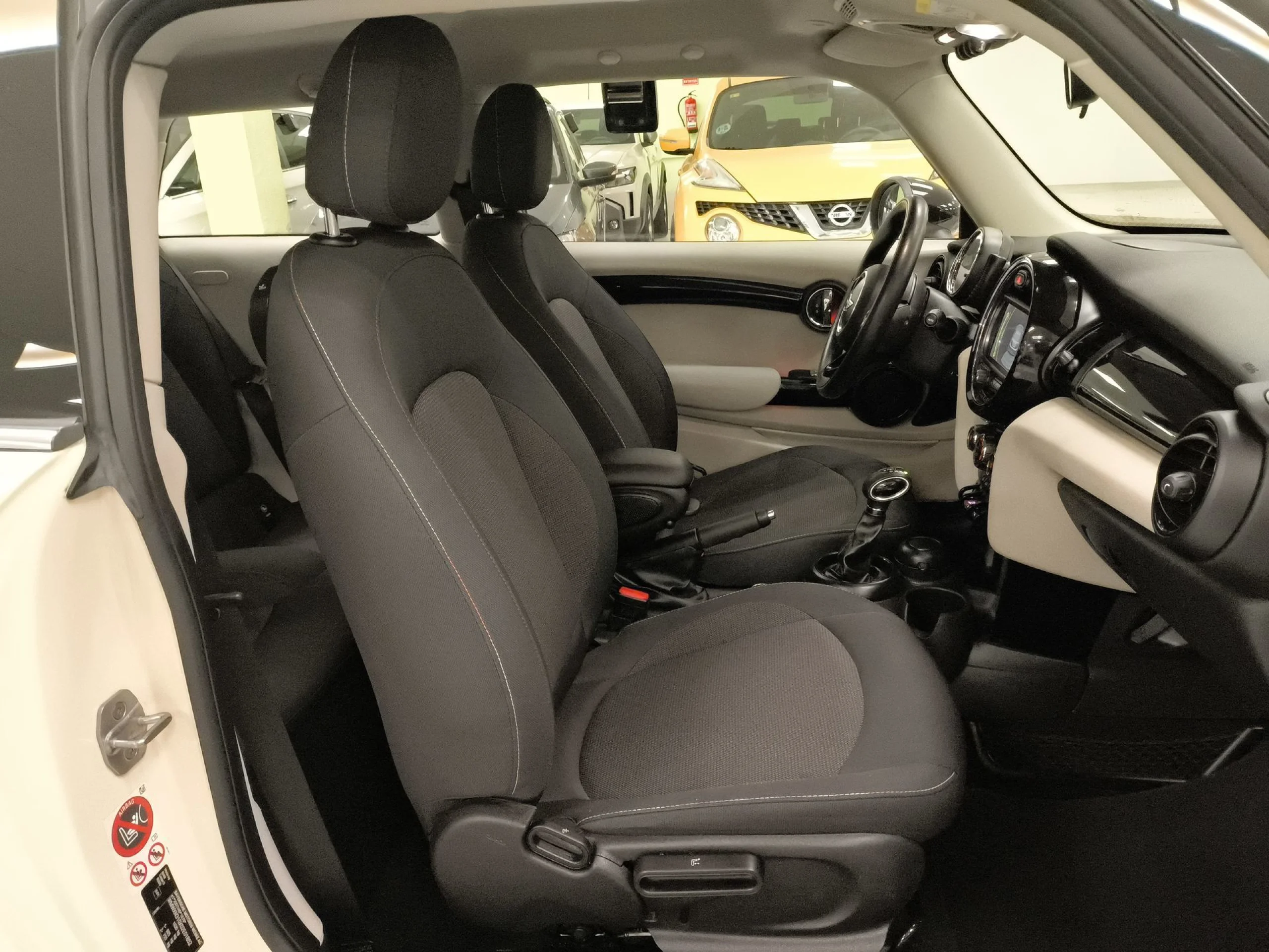 MINI MINI 3 Puertas Cooper D 85 kW (116 CV) - Foto 22