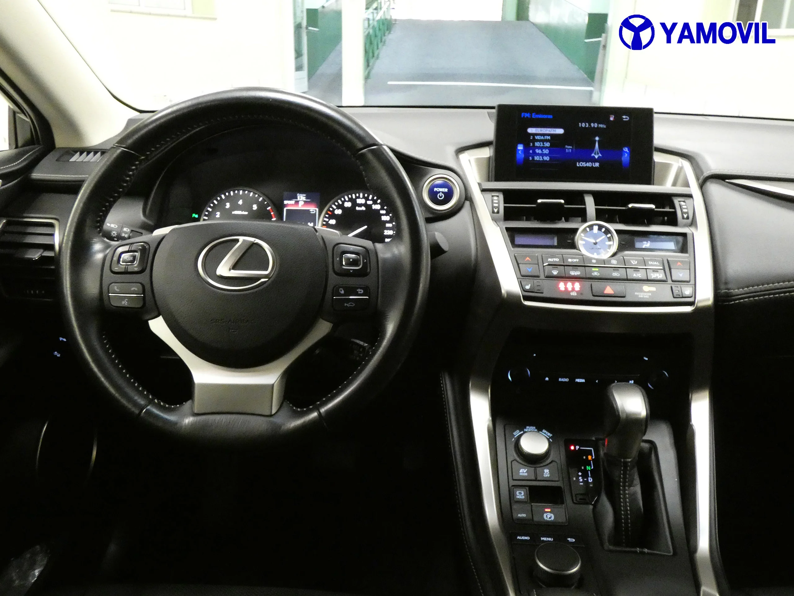 Lexus NX 300h 2.5 EXECUTIVE 4WD NAVIBOX 5P - Foto 17