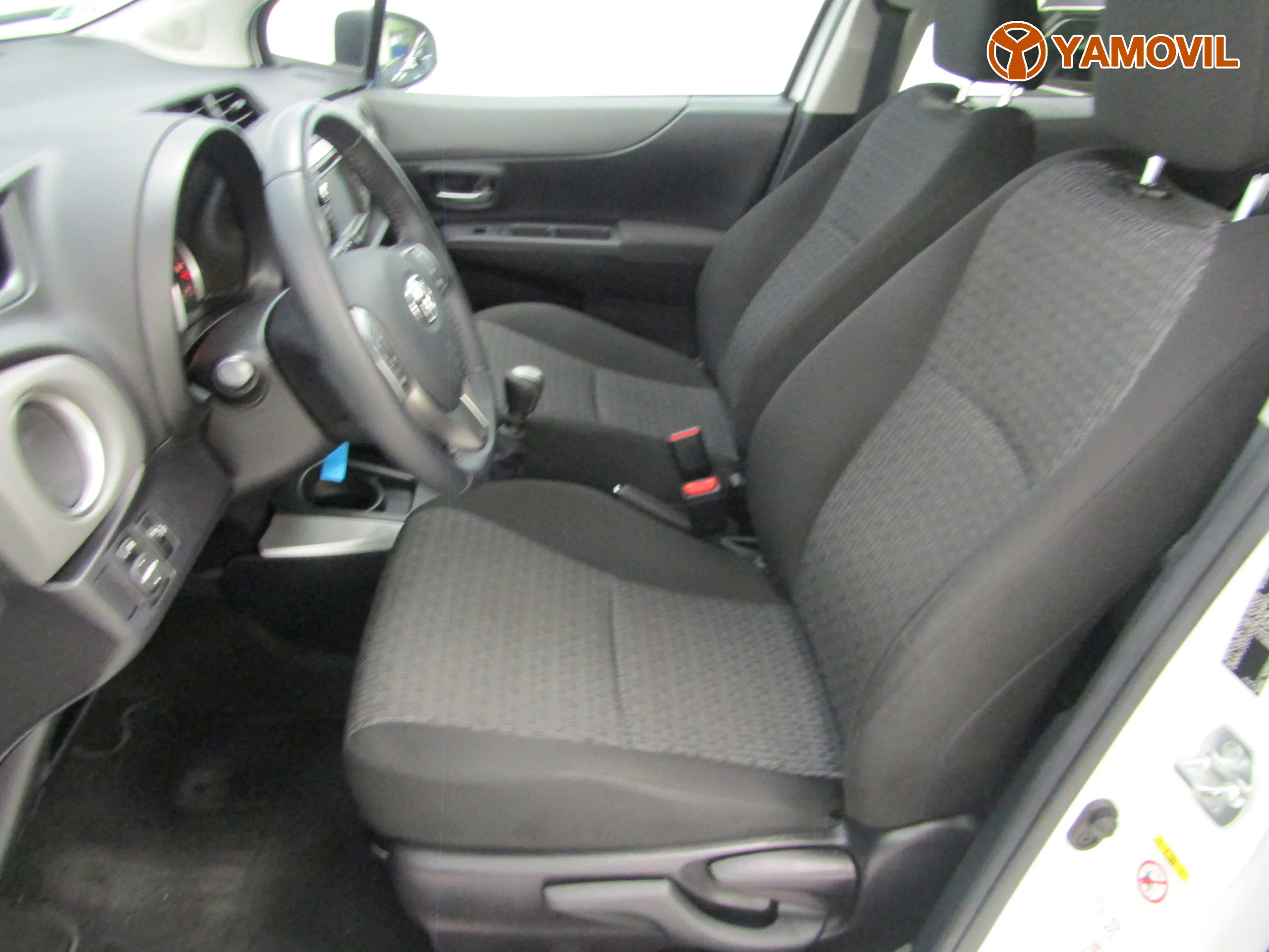 Toyota Yaris 1.3 ACTIVE PACK COOL - Foto 18