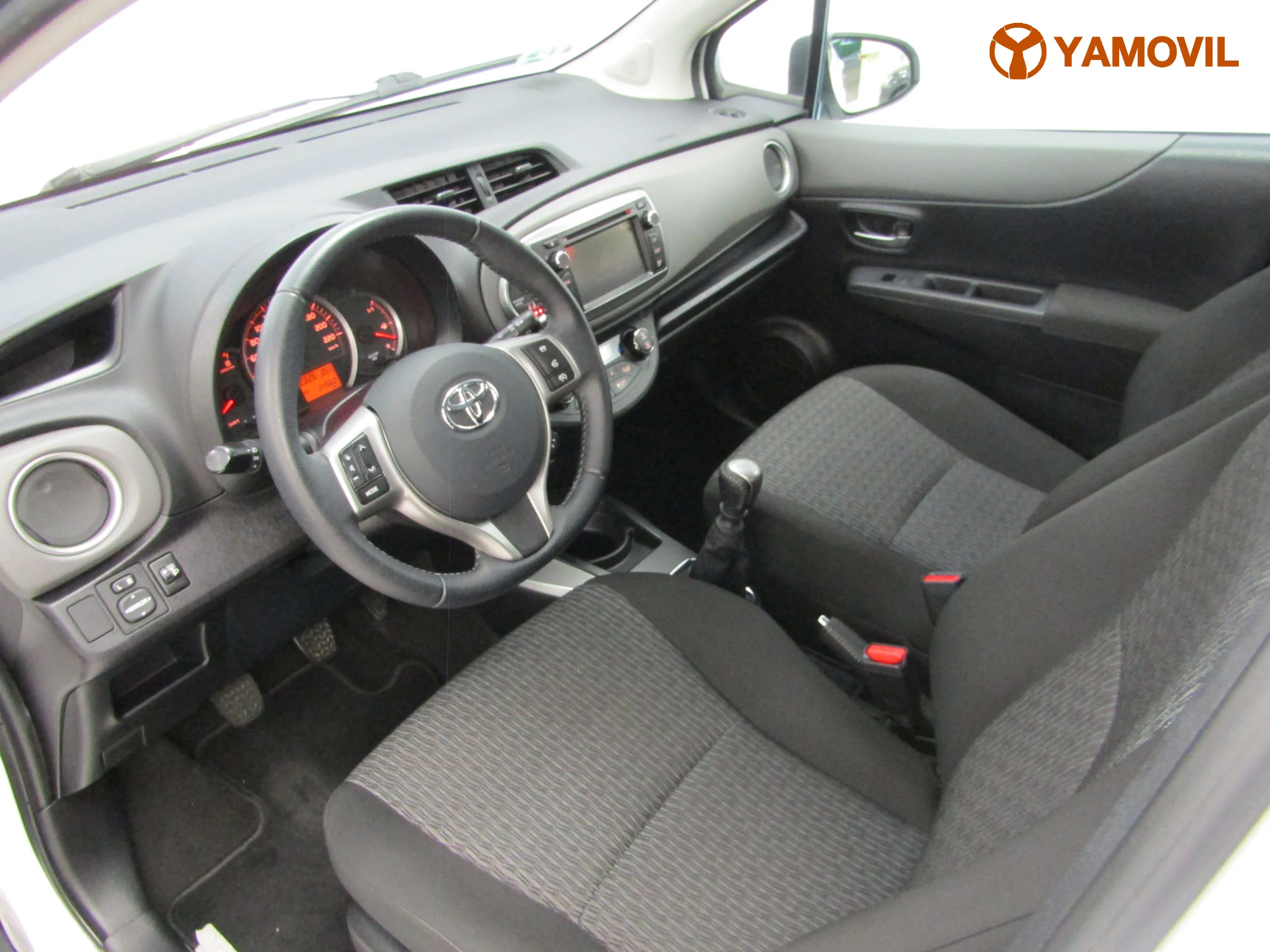 Toyota Yaris 1.3 ACTIVE PACK COOL - Foto 19