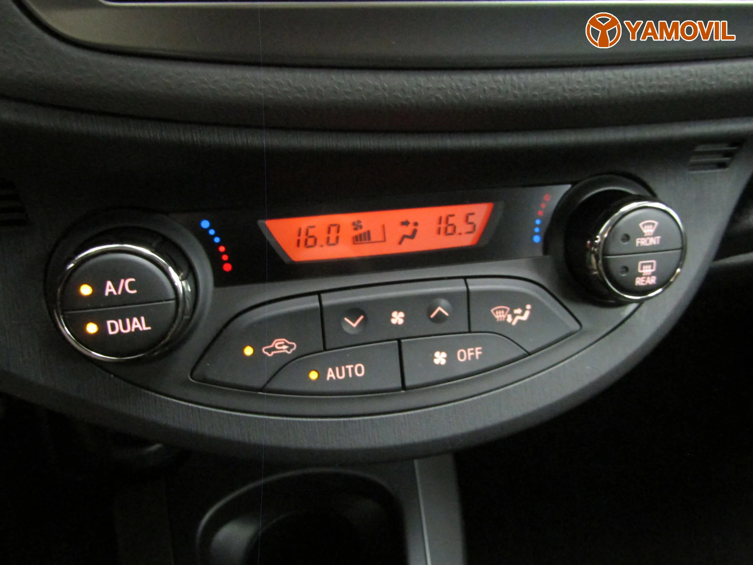 Toyota Yaris 1.3 ACTIVE PACK COOL - Foto 26