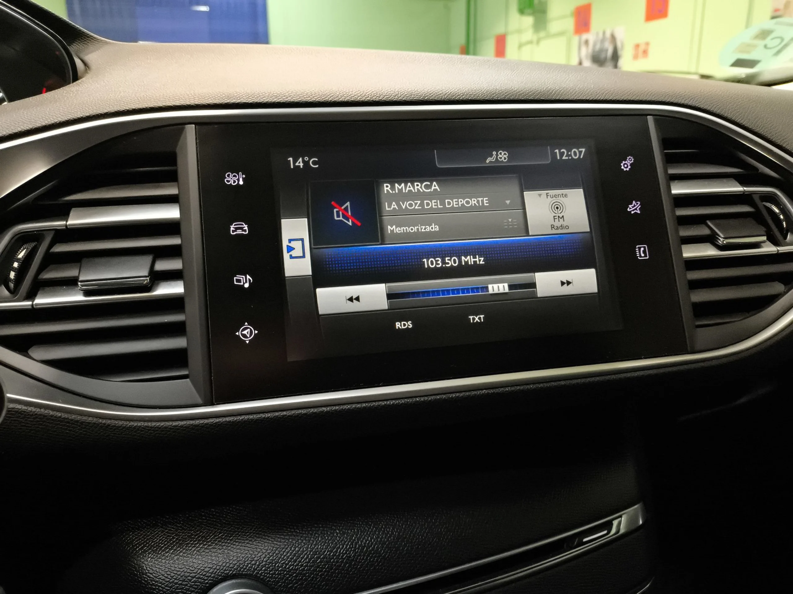 Peugeot 308 PureTech 130 SANDS Allure 96 kW (130 CV) - Foto 13