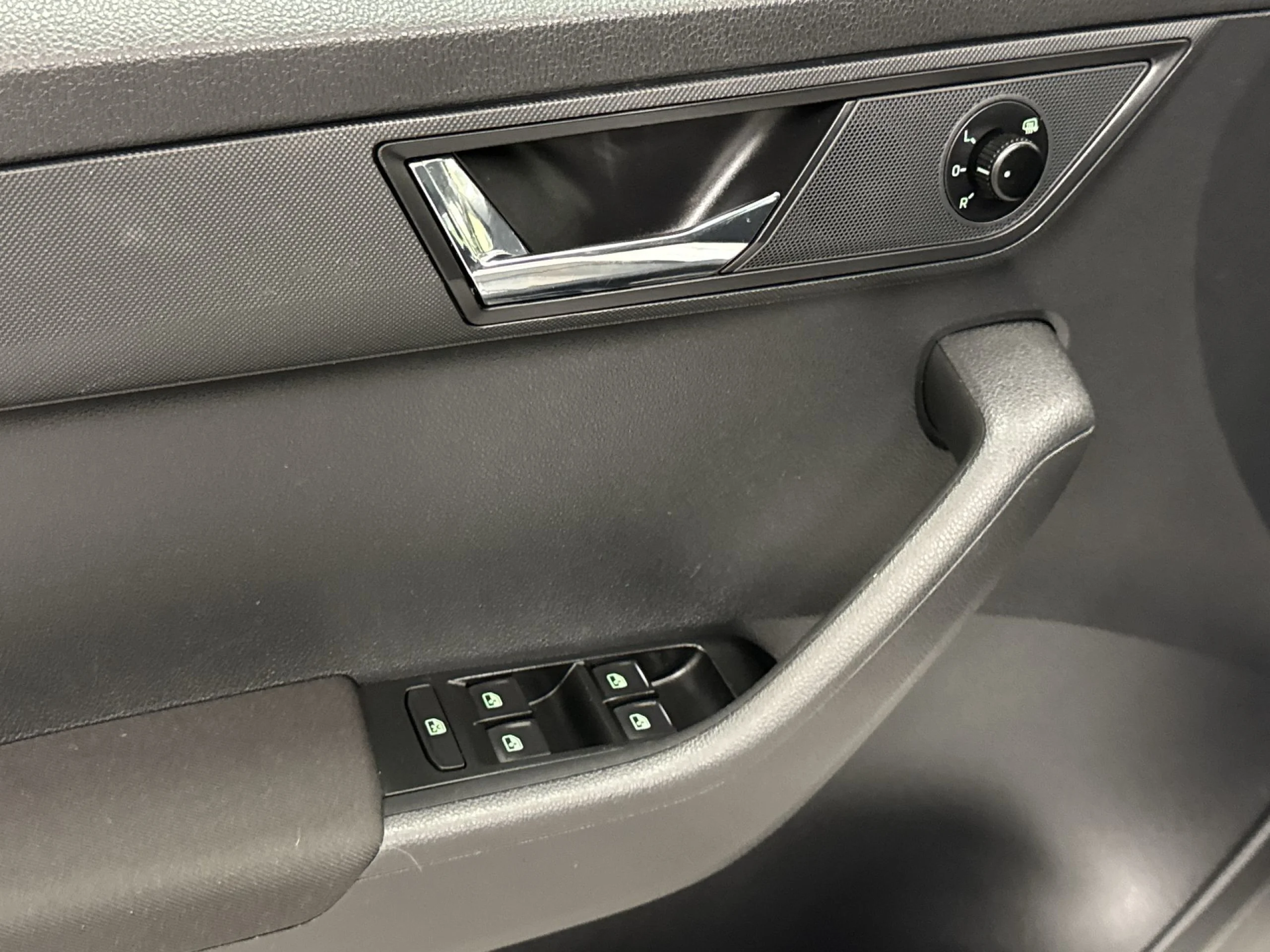 Skoda Fabia 1.0 TSI Ambition Plus 70 kW (95 CV) - Foto 10