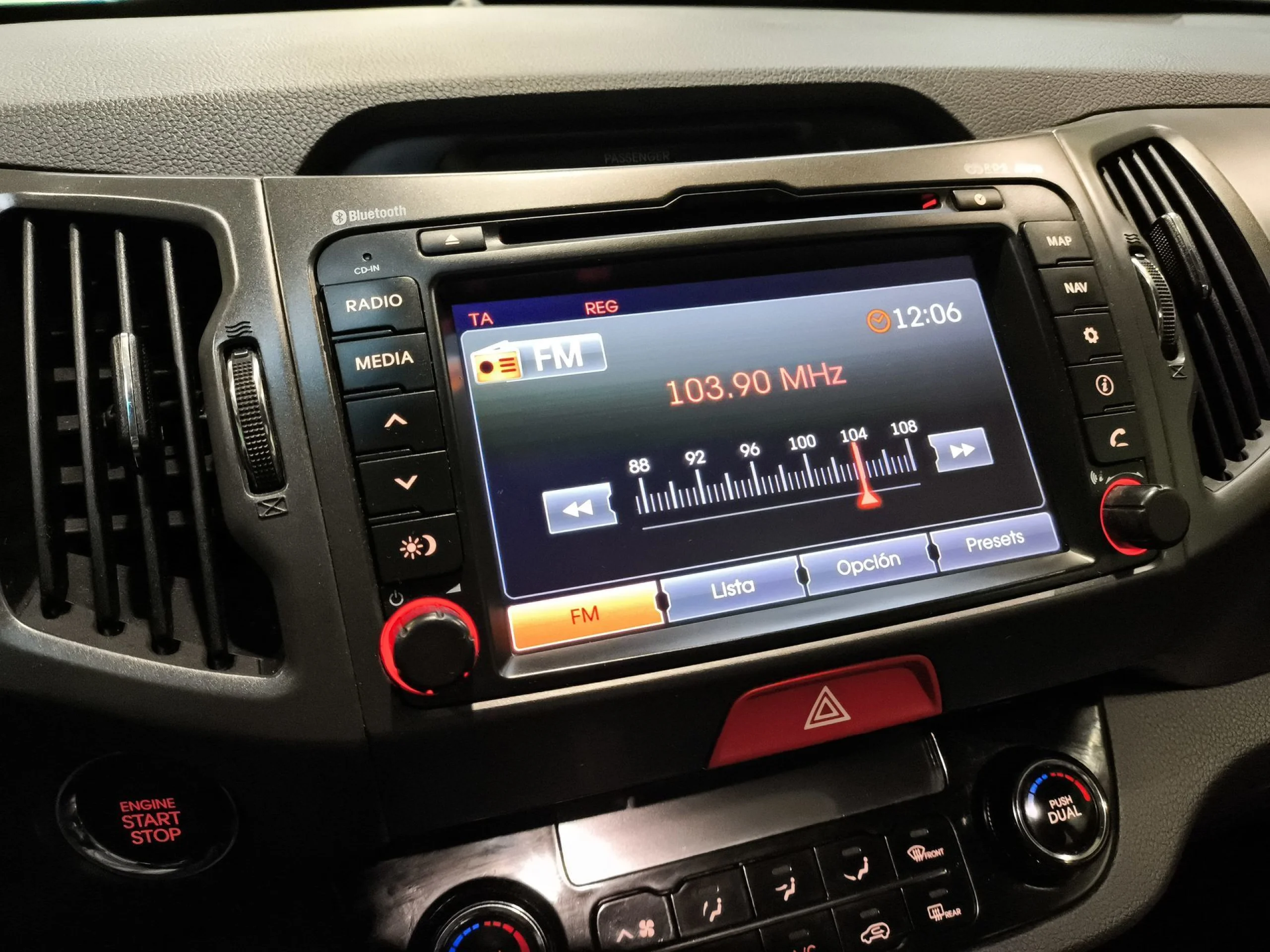 Kia Sportage 2.0 CRDI VGT Emotion 4x4 Auto 100 kW (136 CV) - Foto 15