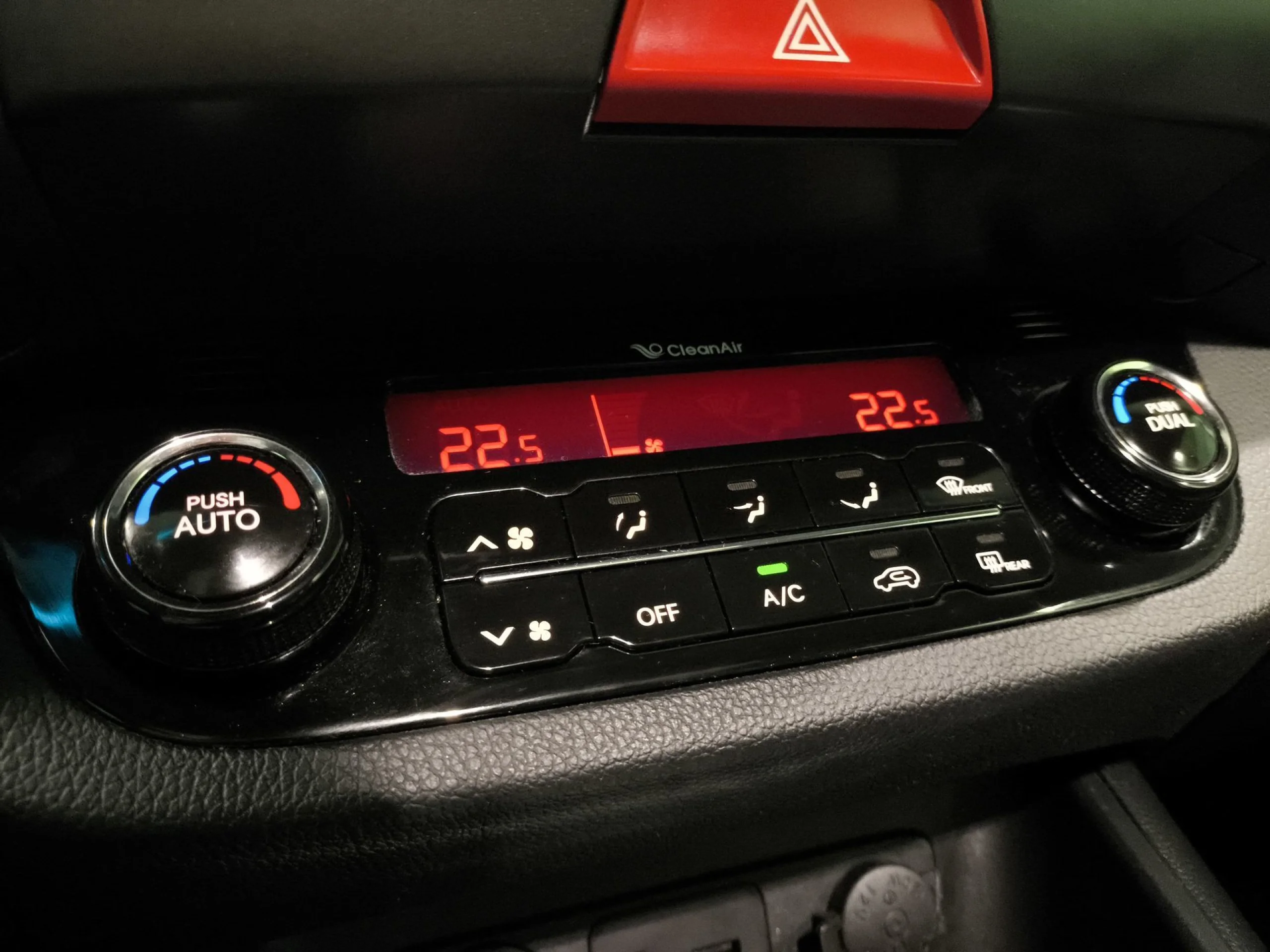 Kia Sportage 2.0 CRDI VGT Emotion 4x4 Auto 100 kW (136 CV) - Foto 18