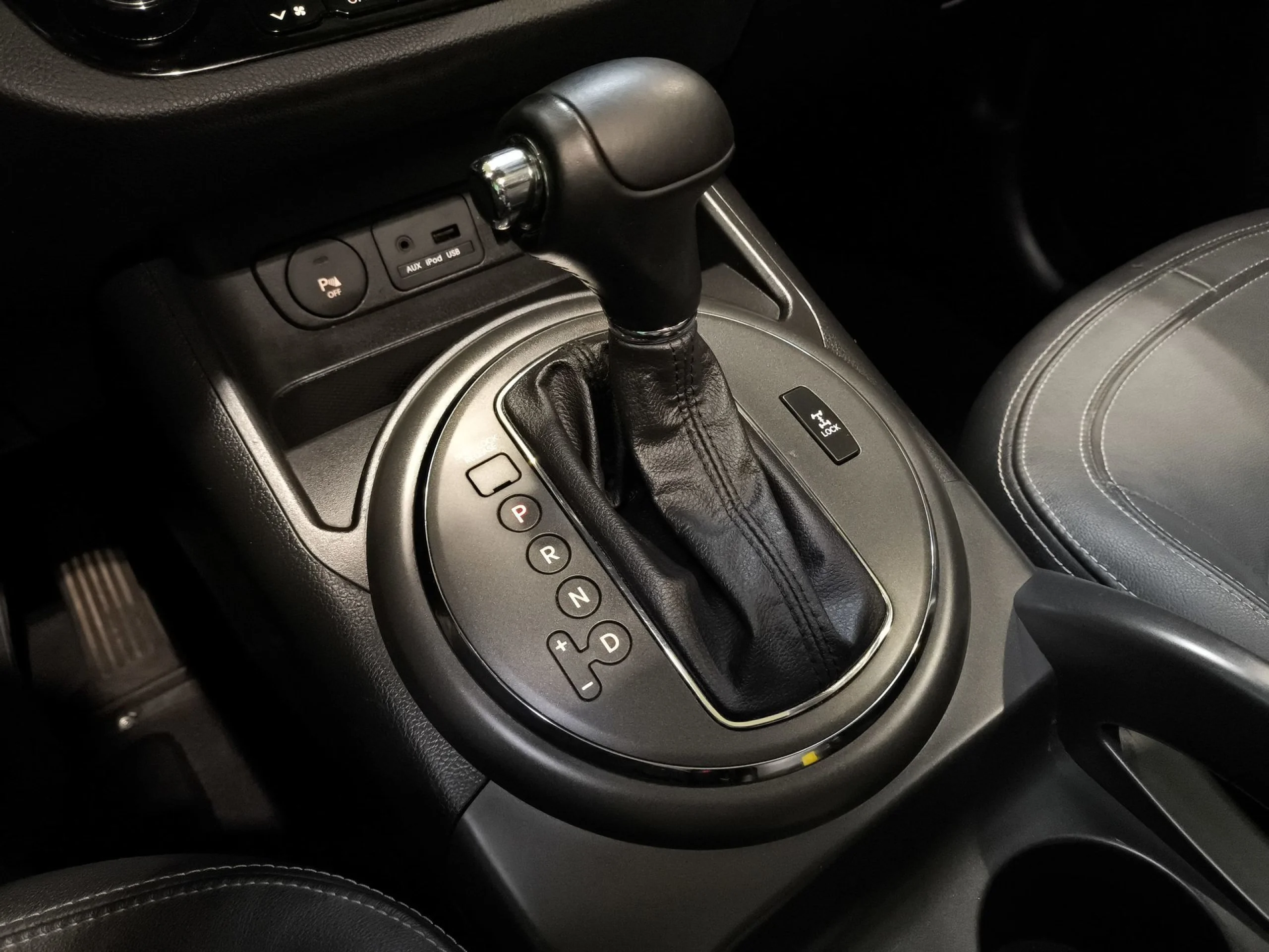 Kia Sportage 2.0 CRDI VGT Emotion 4x4 Auto 100 kW (136 CV) - Foto 19