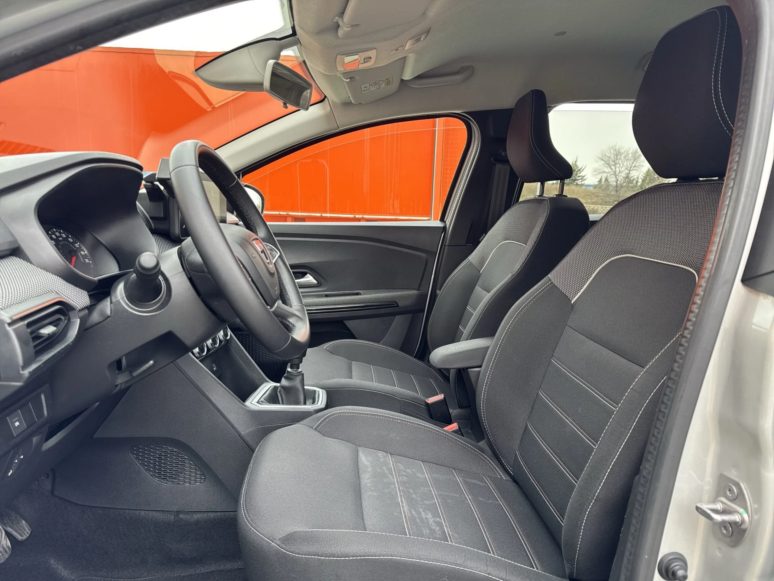 Dacia Jogger Serie Limitada Extreme Go TCe 81 kW (110 CV) 5 Plazas - Foto 8