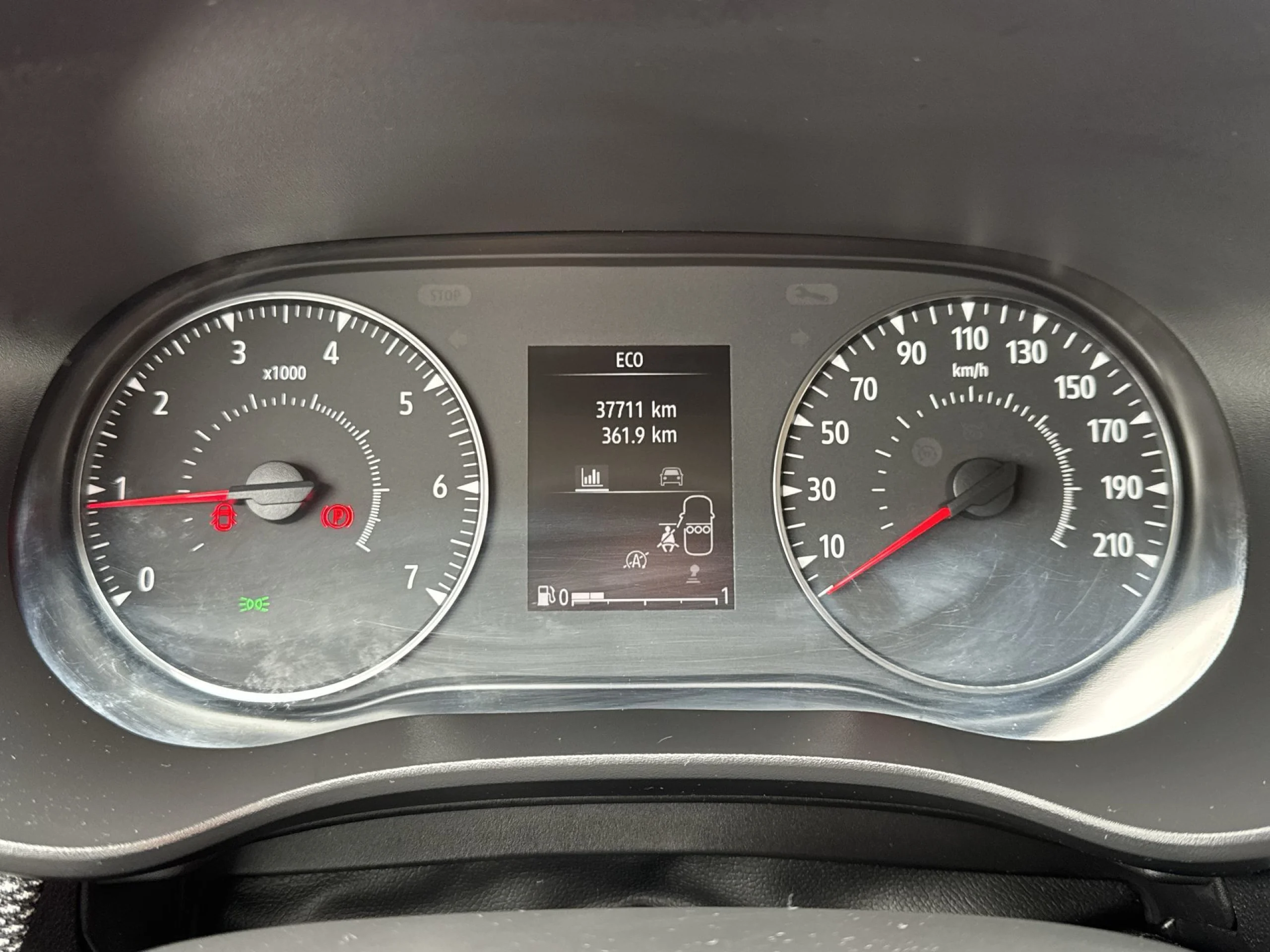 Dacia Jogger Serie Limitada Extreme Go TCe 81 kW (110 CV) 5 Plazas - Foto 14