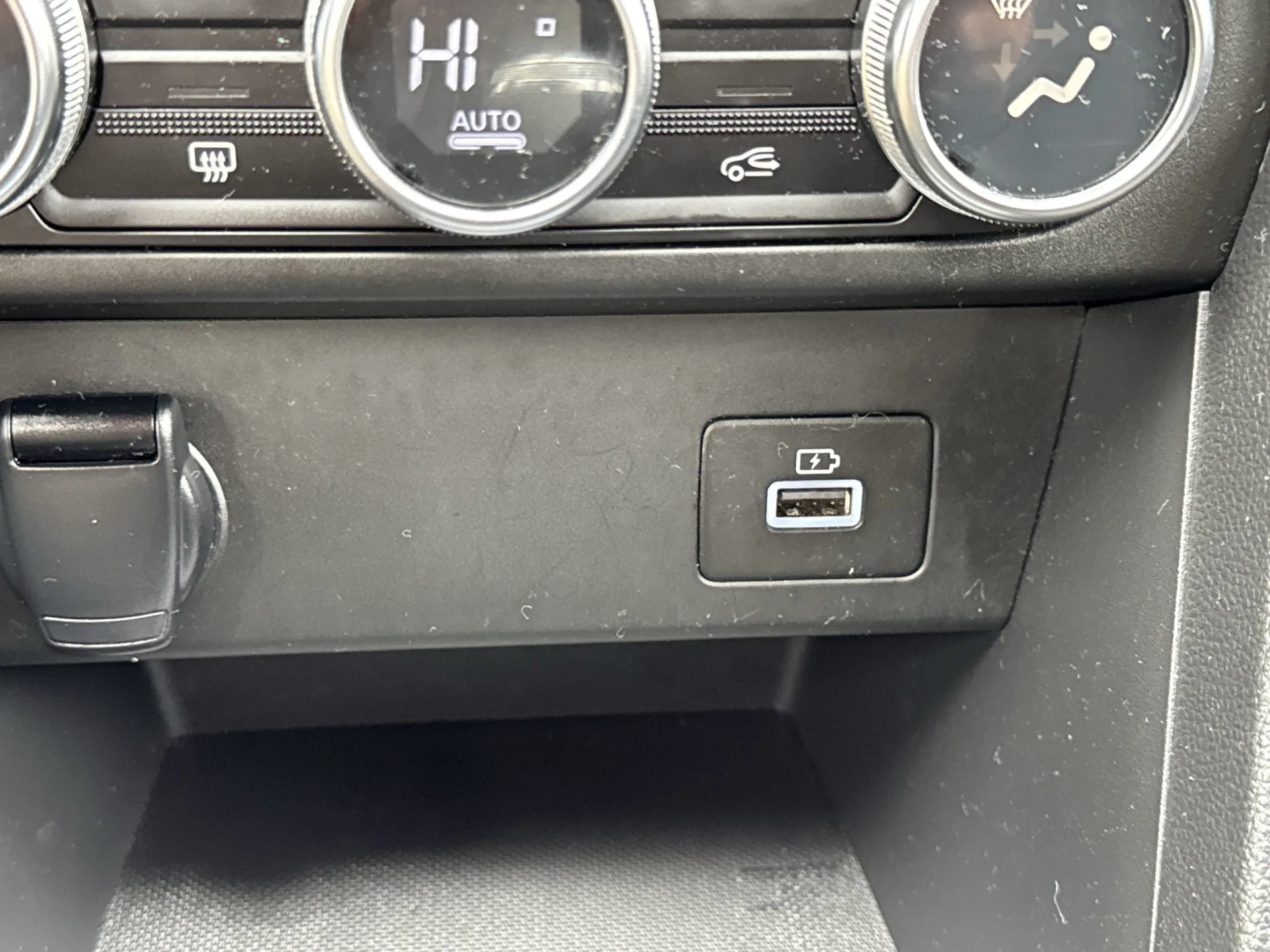 Dacia Jogger Serie Limitada Extreme Go TCe 81 kW (110 CV) 5 Plazas - Foto 21