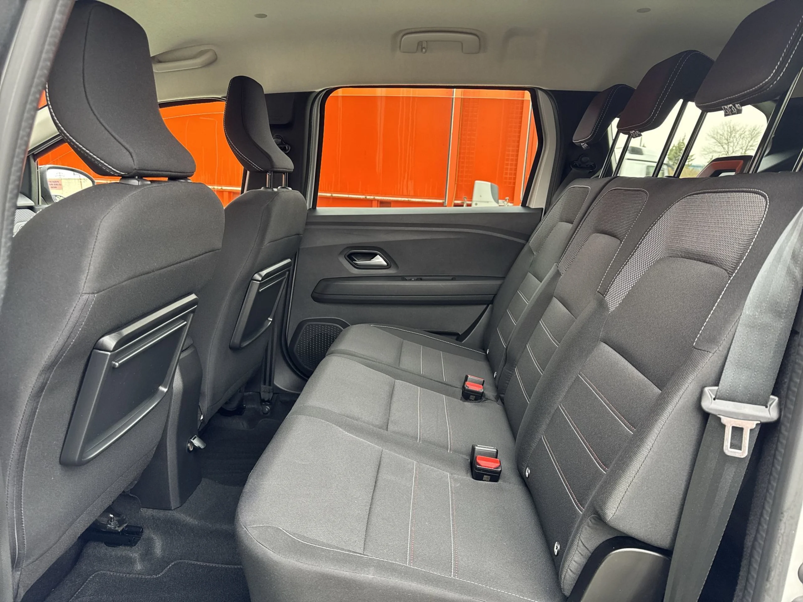 Dacia Jogger Serie Limitada Extreme Go TCe 81 kW (110 CV) 5 Plazas - Foto 22