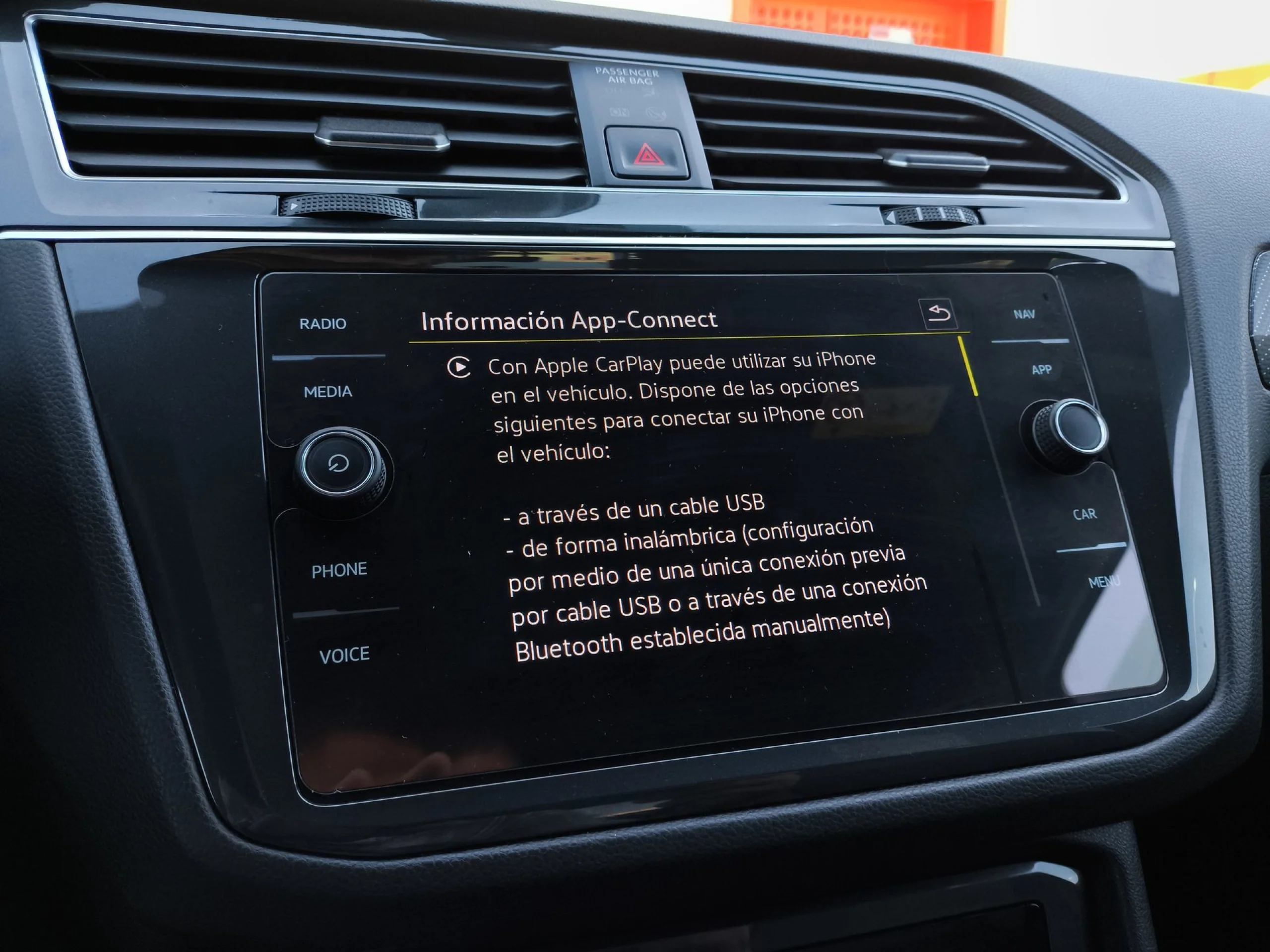 Volkswagen Tiguan R-Line 2.0 TDI 110 kW (150 CV) DSG - Foto 17